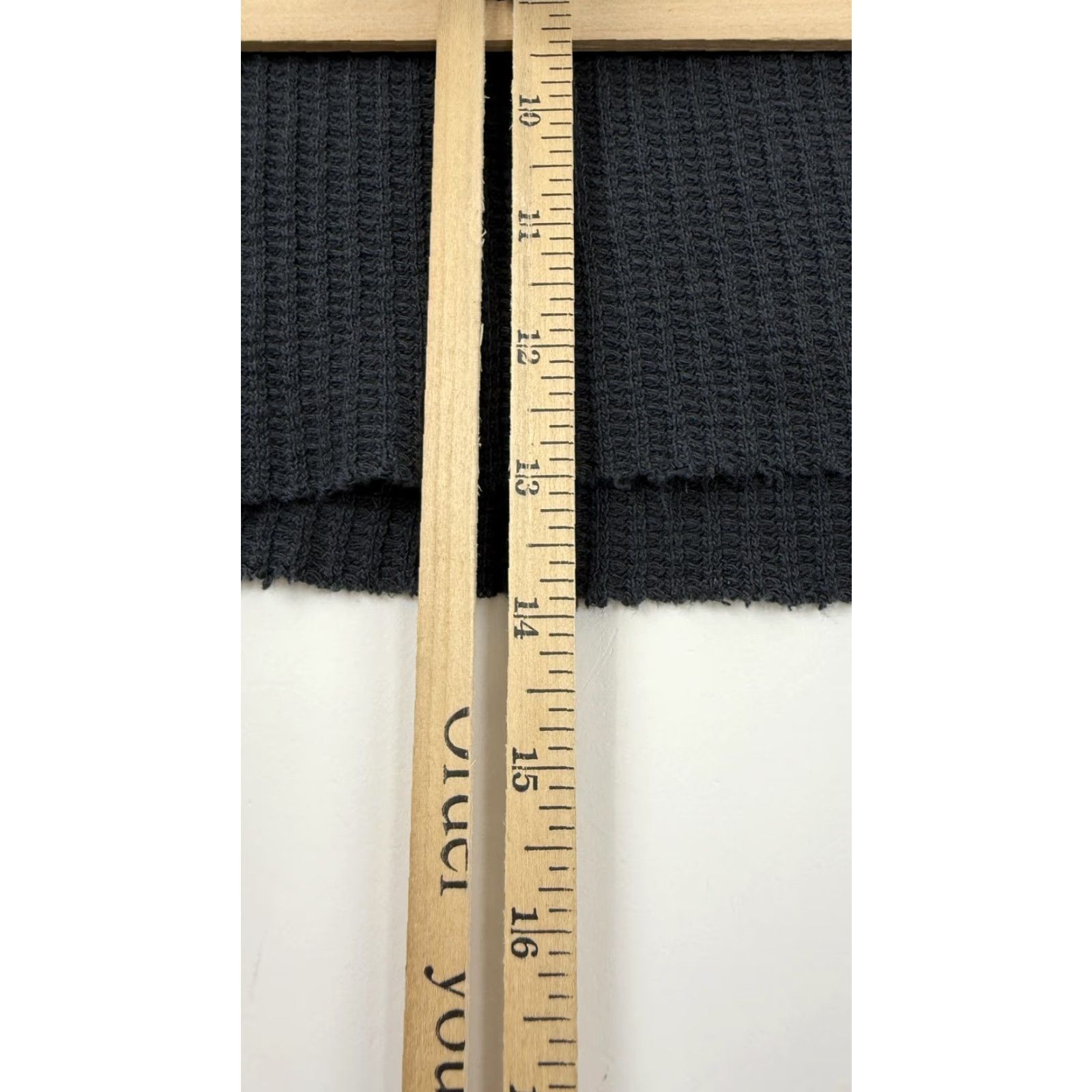 Vintage John Galt Shirt Womens One Size Black Thermal Waffle Knit Cropped Raw Hem Size ONE SIZE - 6 Thumbnail