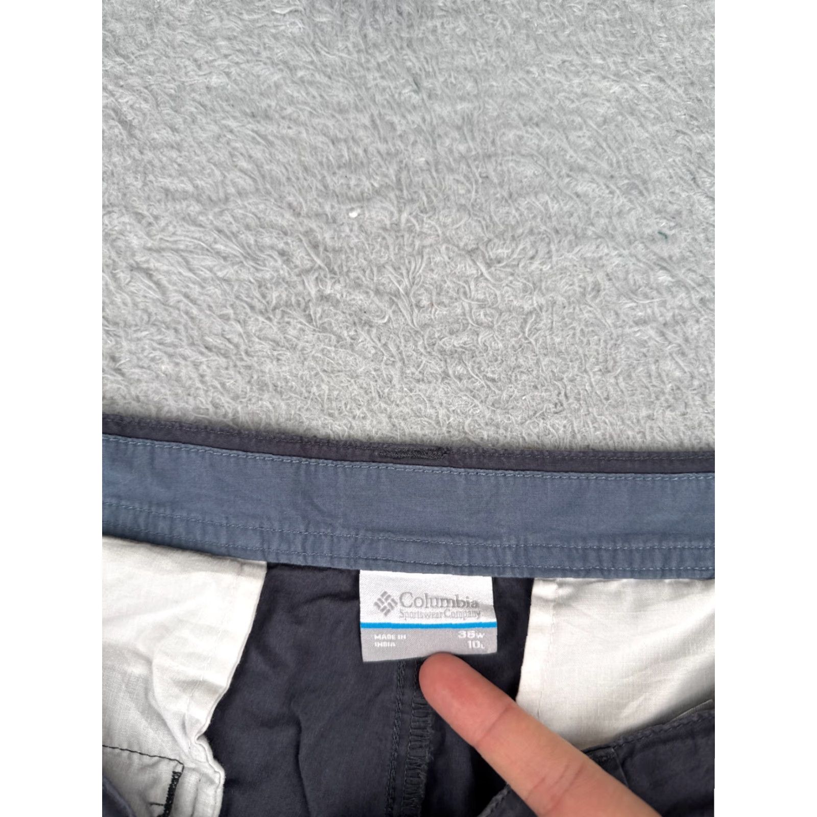 Vintage Columbia Shorts Men 36 Blue Chino 100% Cotton Casual Hiking Camp 36x10 Size US 36 / EU 52 - 7 Thumbnail