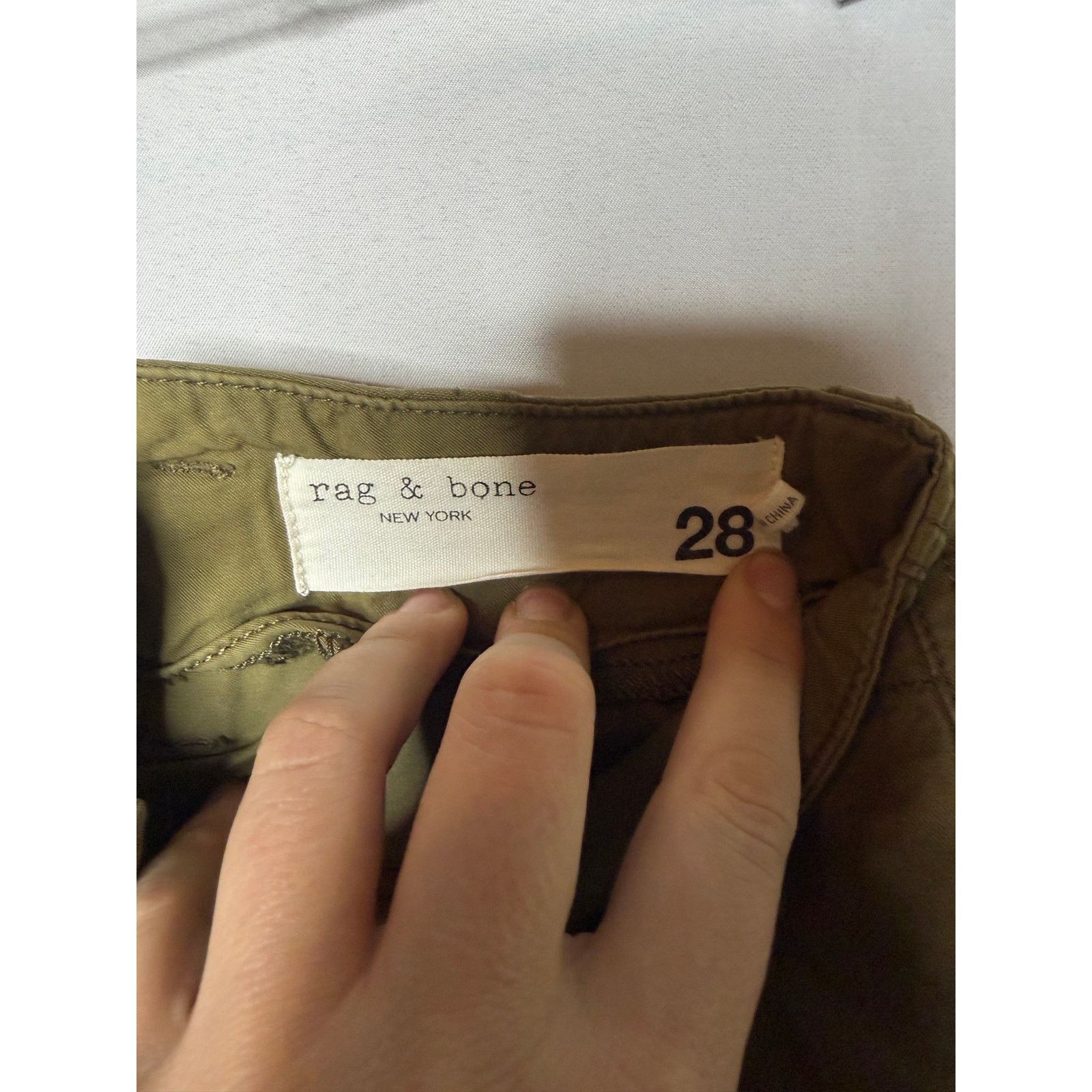 Rag & Bone Rag & Bone Field Cargo Joggers in Dark Olive Green Sz 28 Size 28" / US 6 / IT 42 - 4 Thumbnail