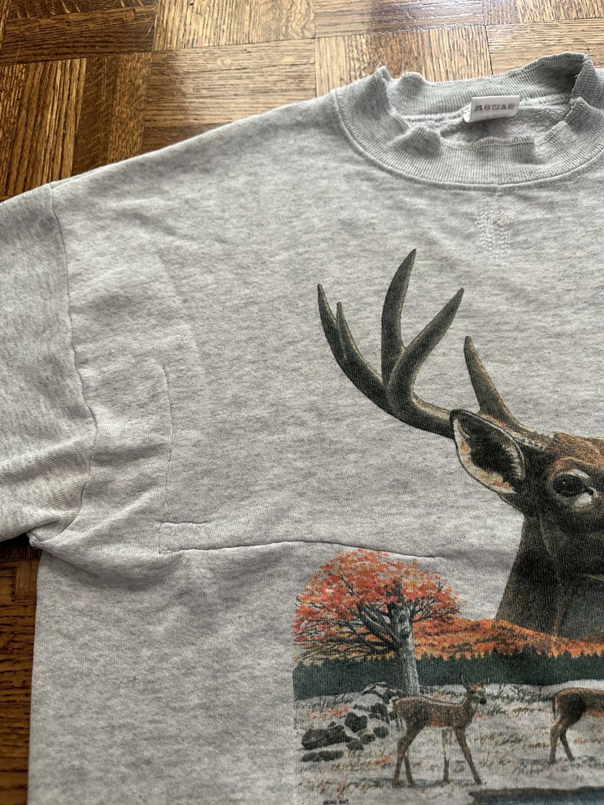 Vintage Vintage 90s Maine Deer Graphic Crewneck Sweatshirt Size US L / EU 52-54 / 3 - 4 Thumbnail