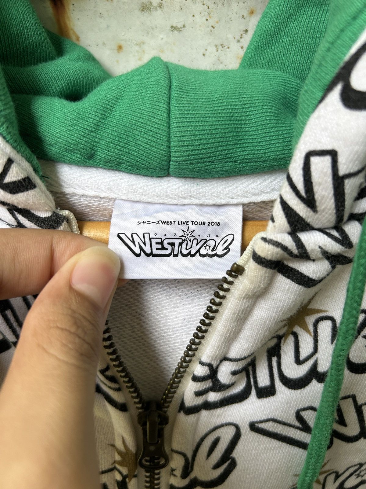 Vintage WEST LIVE TOUR 2018 WESTIVAL HOODIE OVP Size US M / EU 48-50 / 2 - 6 Thumbnail