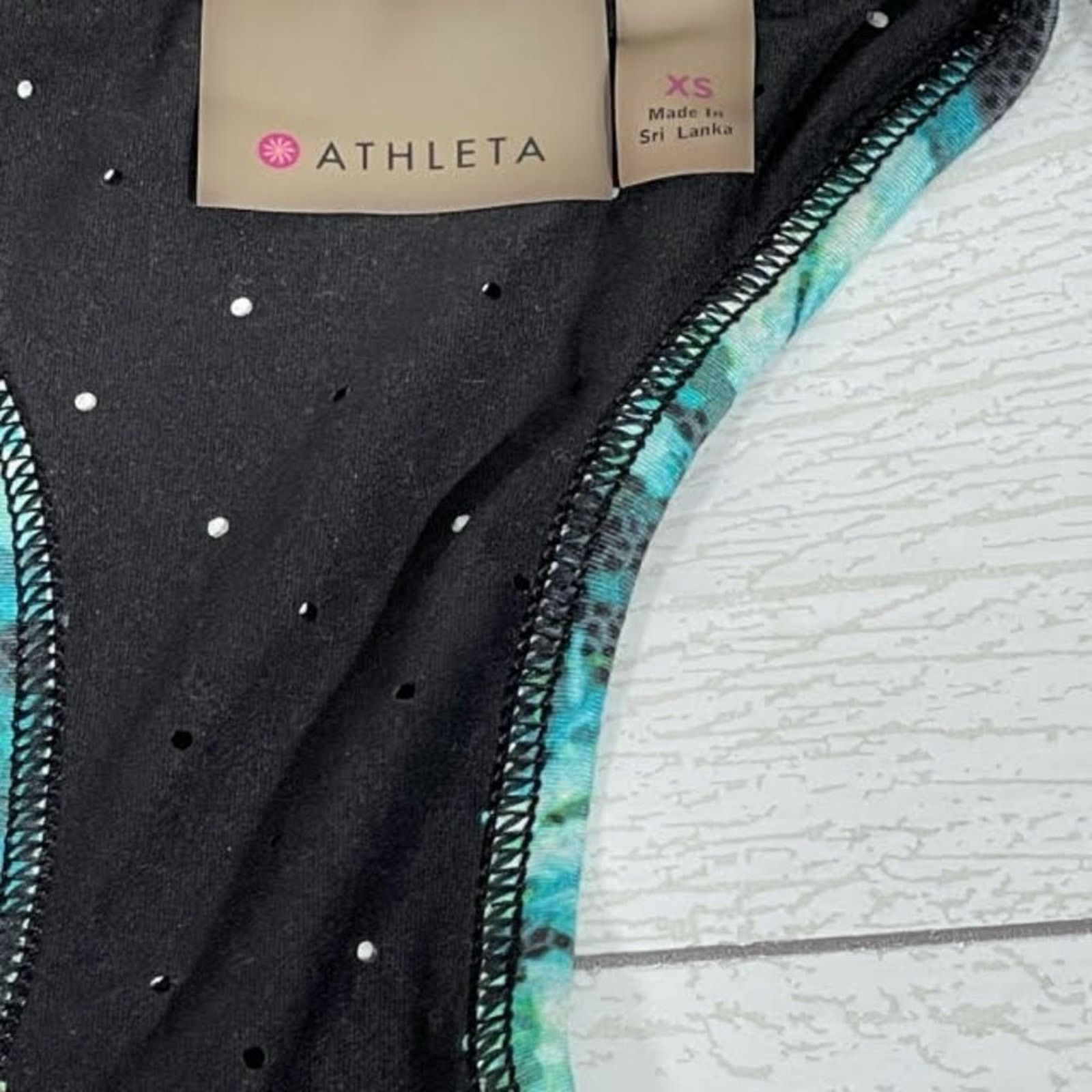 Other Athleta Print Racerback Tank Green and Black XS Size XS / US 0-2 / IT 36-38 - 2 Thumbnail