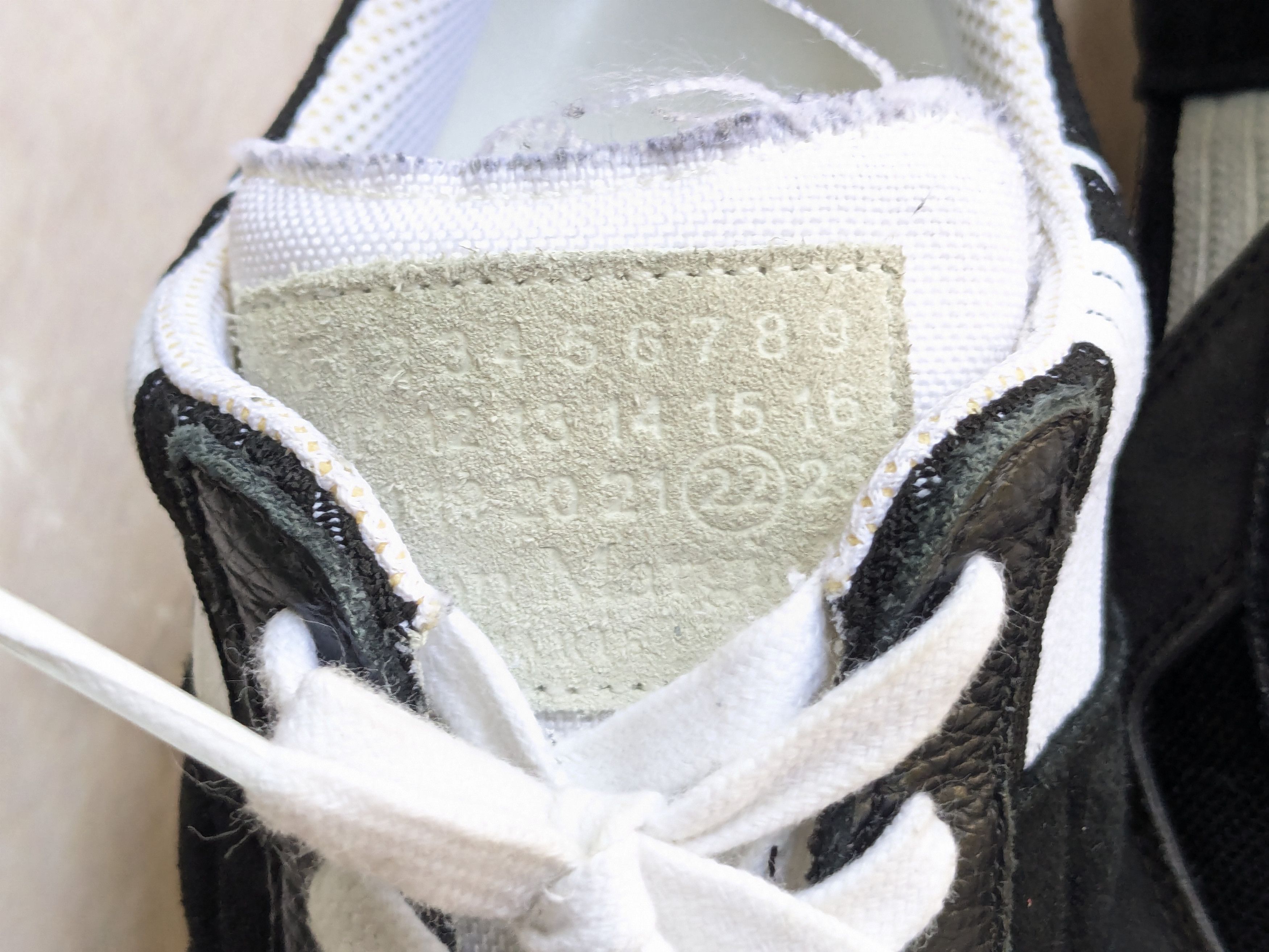 Maison Margiela Maison Margiela GAT Replica Gray Black 7.5 40.5 Low Suede Size US 7.5 / EU 40-41 - 3 Thumbnail