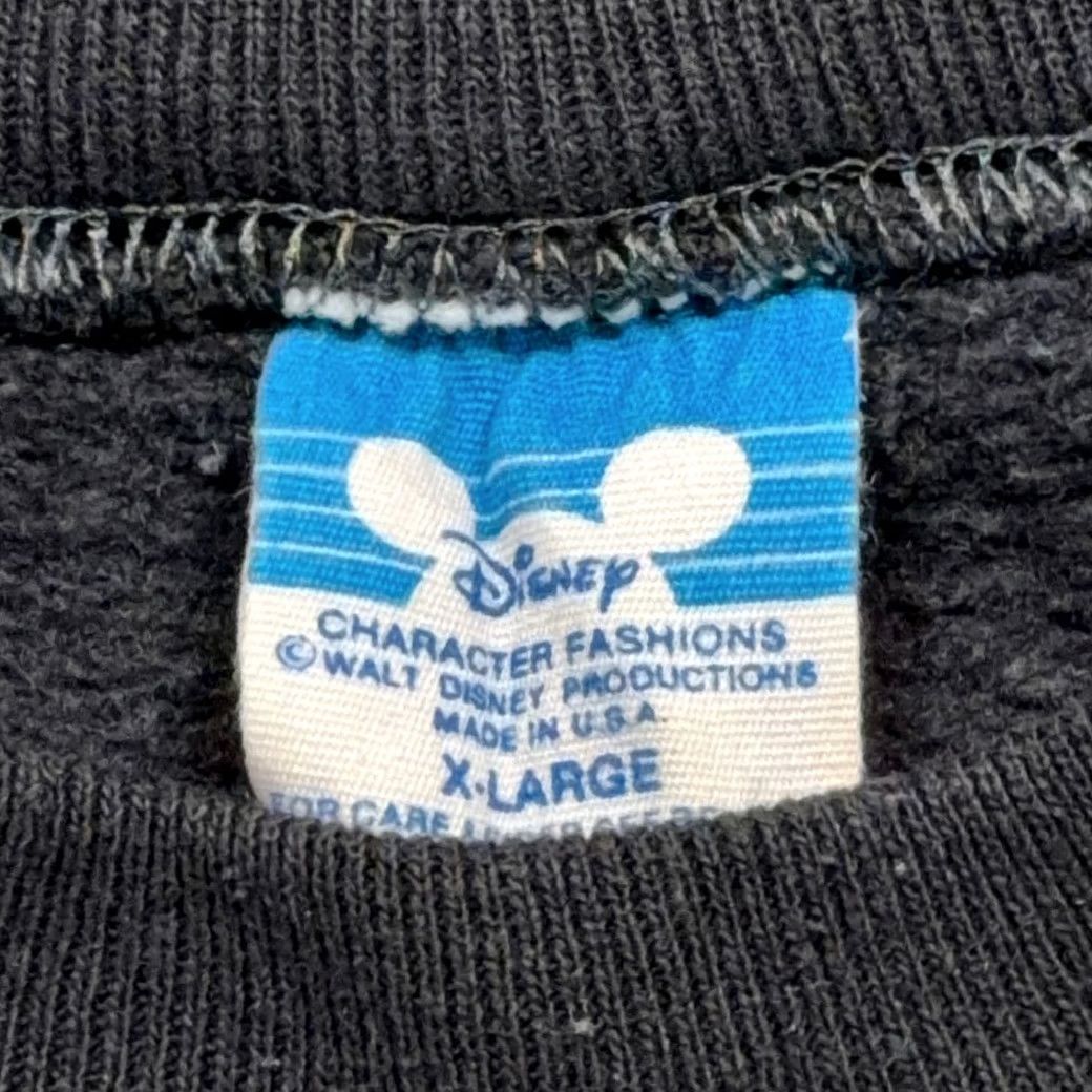 Disney VINTAGE Mickey Mouse Sweater Adult MEDIUM Black Disney Sweatshirt 80s USA Size US M / EU 48-50 / 2 - 5 Thumbnail