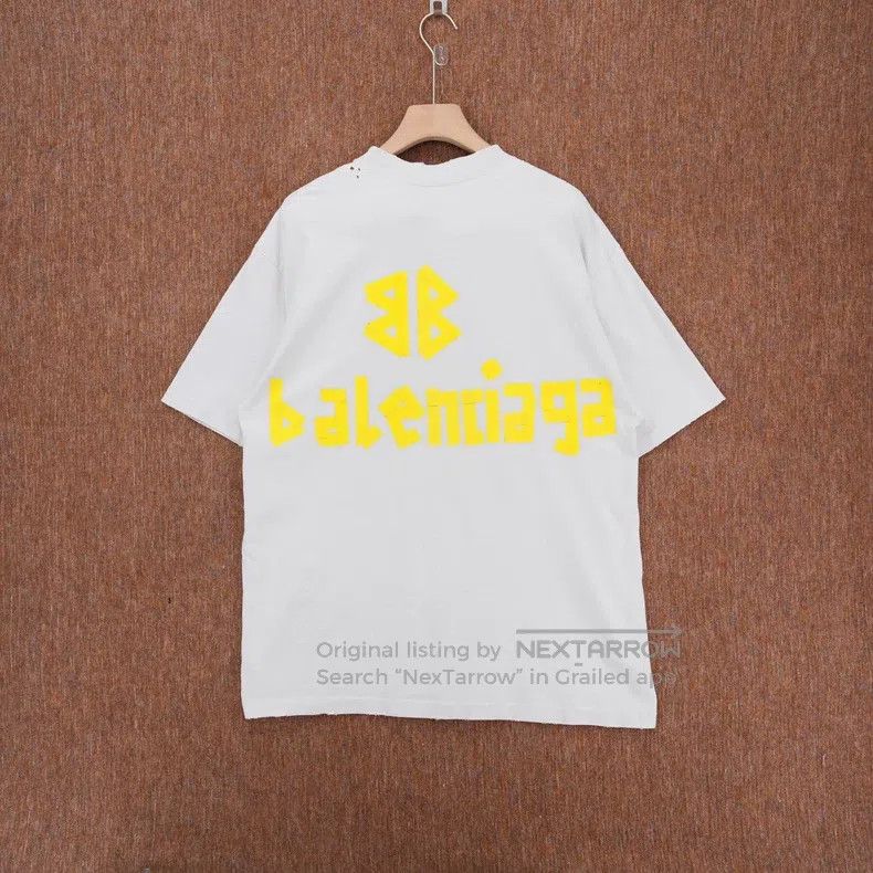 Balenciaga Balenciaga White Distressed Front and Back Tape Logo Short Size US S / EU 44-46 / 1 - 2 Thumbnail