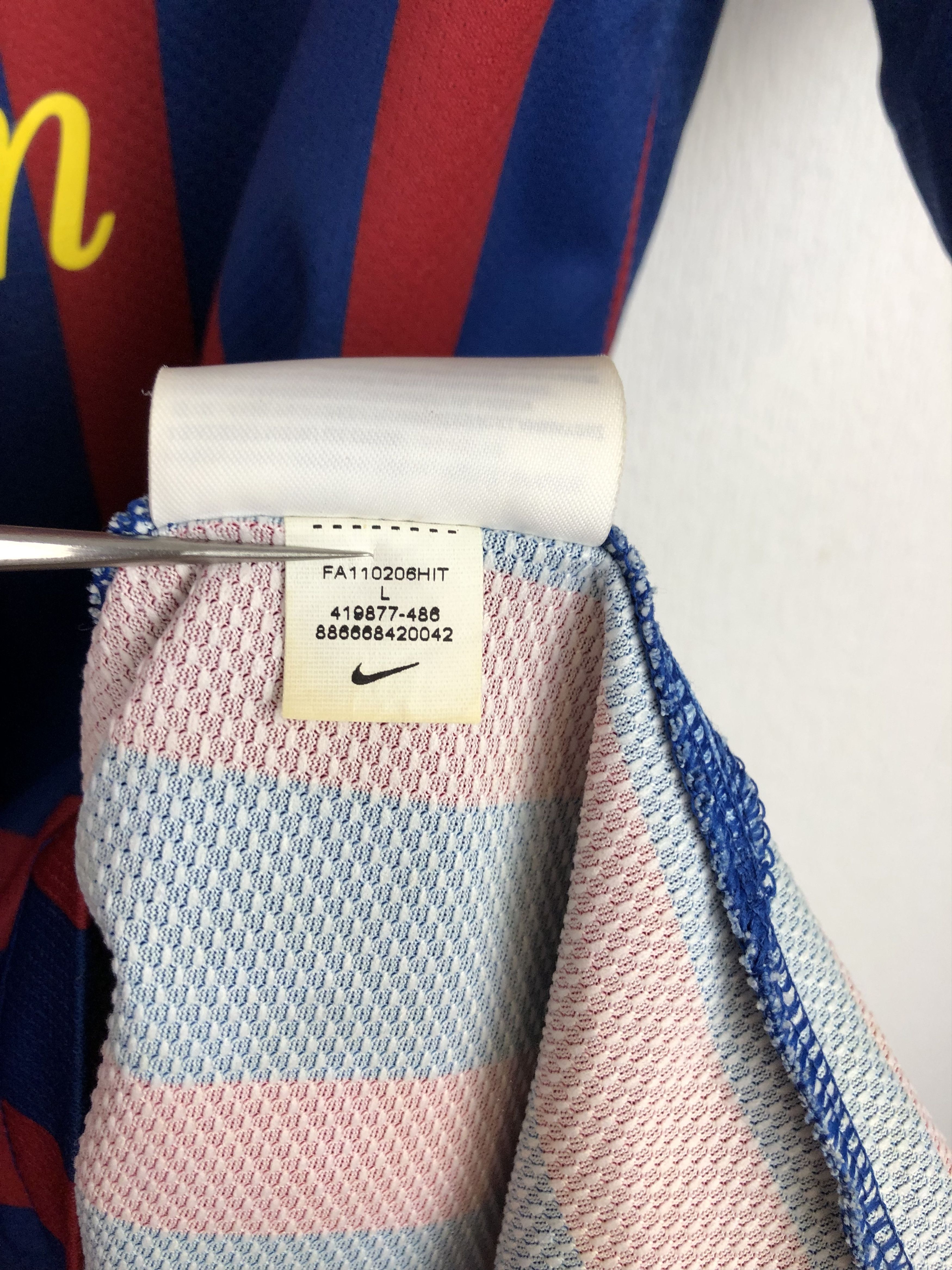 Vintage Barcelona football shirt 2011 Soccer Nike Jersey Camiseta Size US L / EU 52-54 / 3 - 10 Thumbnail