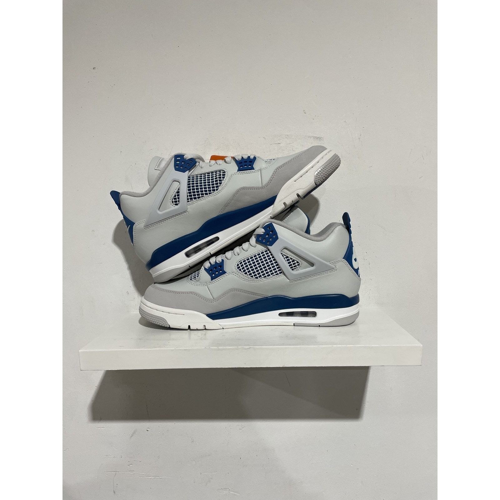 Nike NIKE JORDAN 4 MILITARY BLUE SIZE 12 NEW Size US 12 / EU 45 - 2 Thumbnail