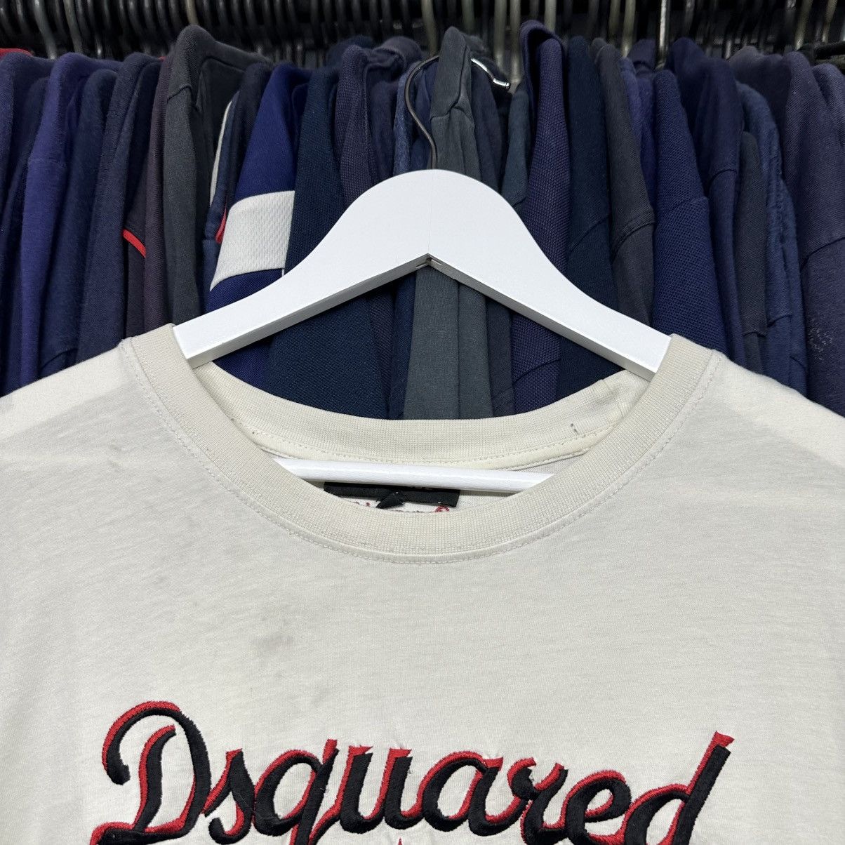 Dsquared2 Luxury Dsquared2 T-shirts Big Logo Size L 00s UsA Size US L / EU 52-54 / 3 - 6 Thumbnail