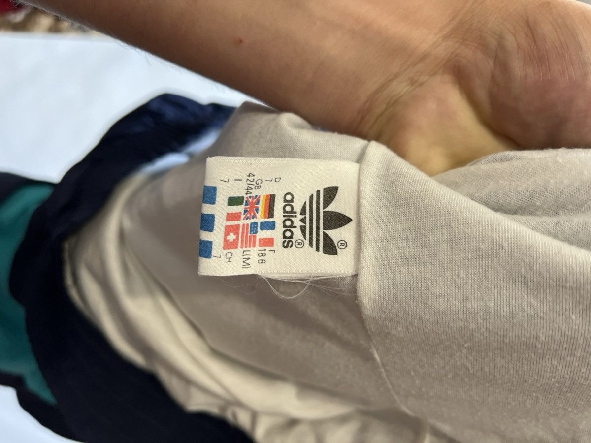 Adidas Vintage Adidas Track Retro Jacket 3 Stripes Y2k Size US M / EU 48-50 / 2 - 5 Thumbnail