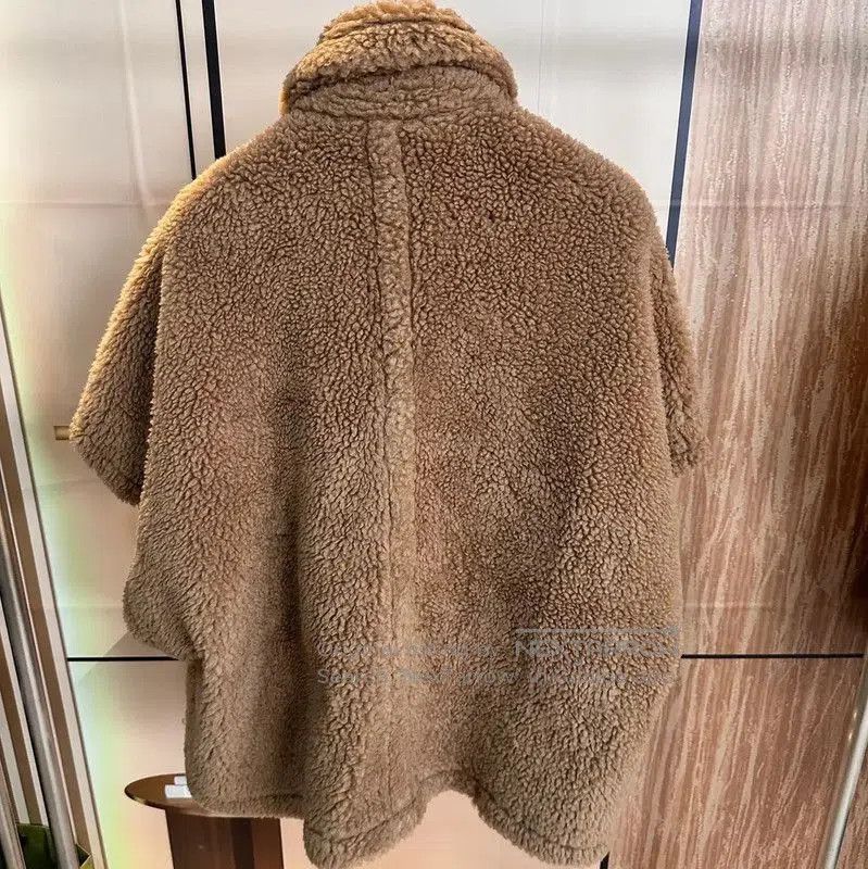 Max Mara MaxMara Cozy Camel Color Women's Coat . Size M / US 6-8 / IT 42-44 - 2 Thumbnail