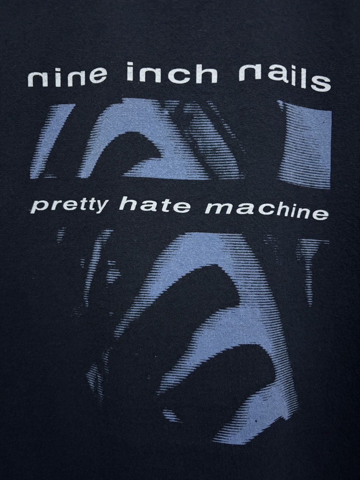 Vintage 2000's Nine Inch Nails - Album Pretty Hate Machine T-Shirt Size US M / EU 48-50 / 2 - 5 Thumbnail
