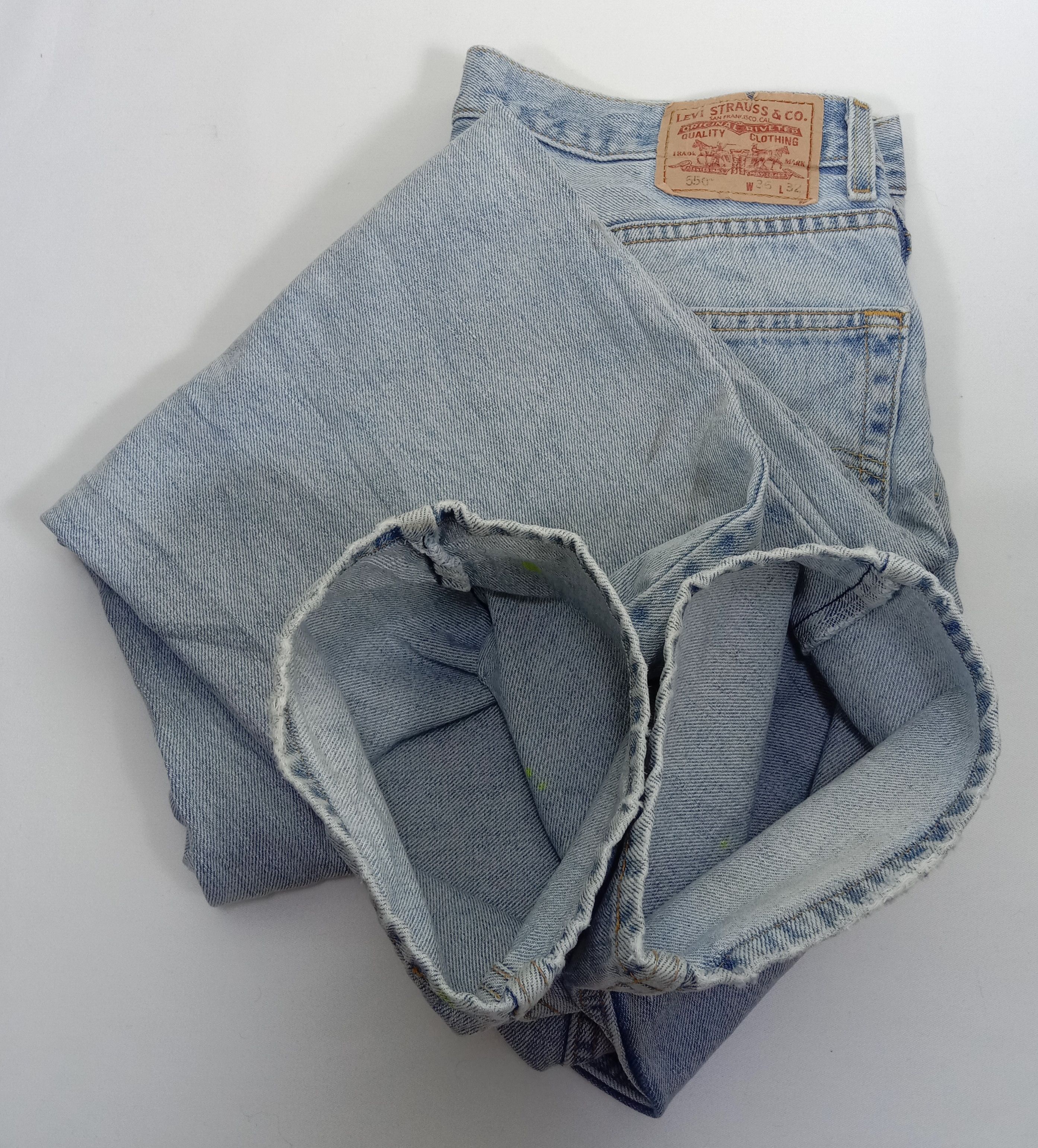 Vintage Levi's 550 Jeans Light Wash Relaxed Fit Denim