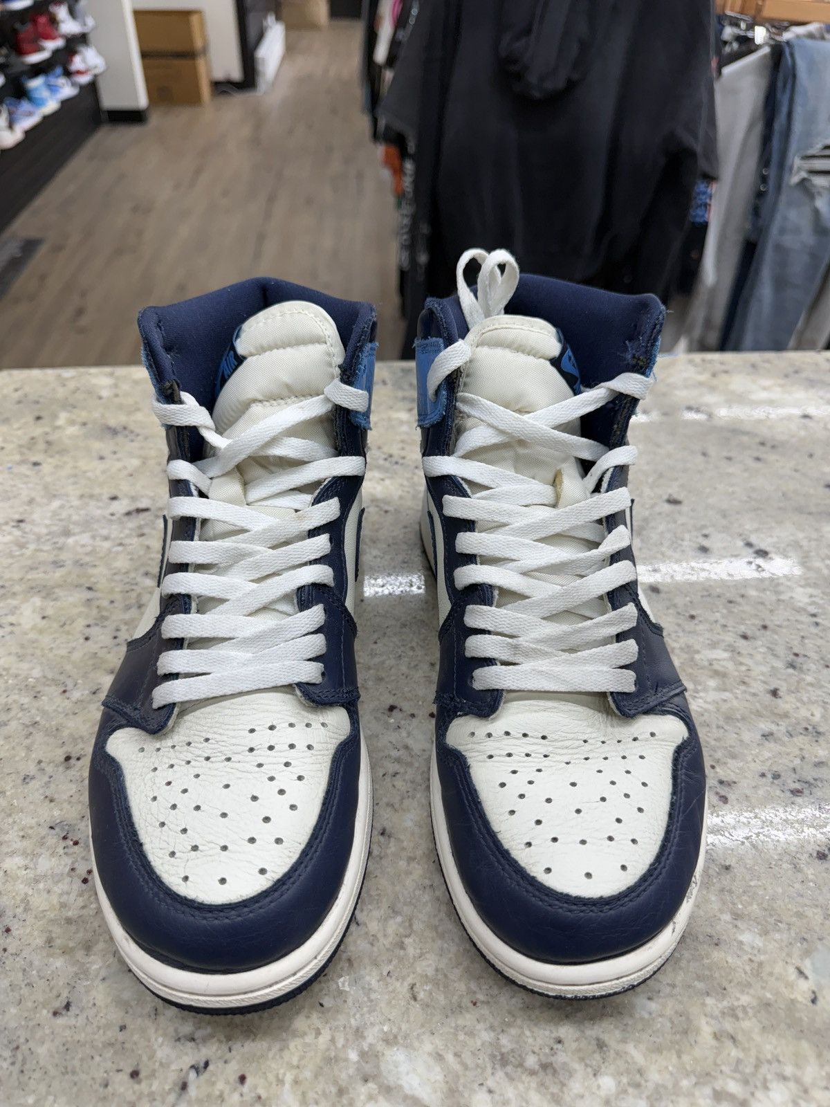 Jordan Brand Jordan Retro Obsidian 1s Size US 9 / EU 42 - 3 Thumbnail