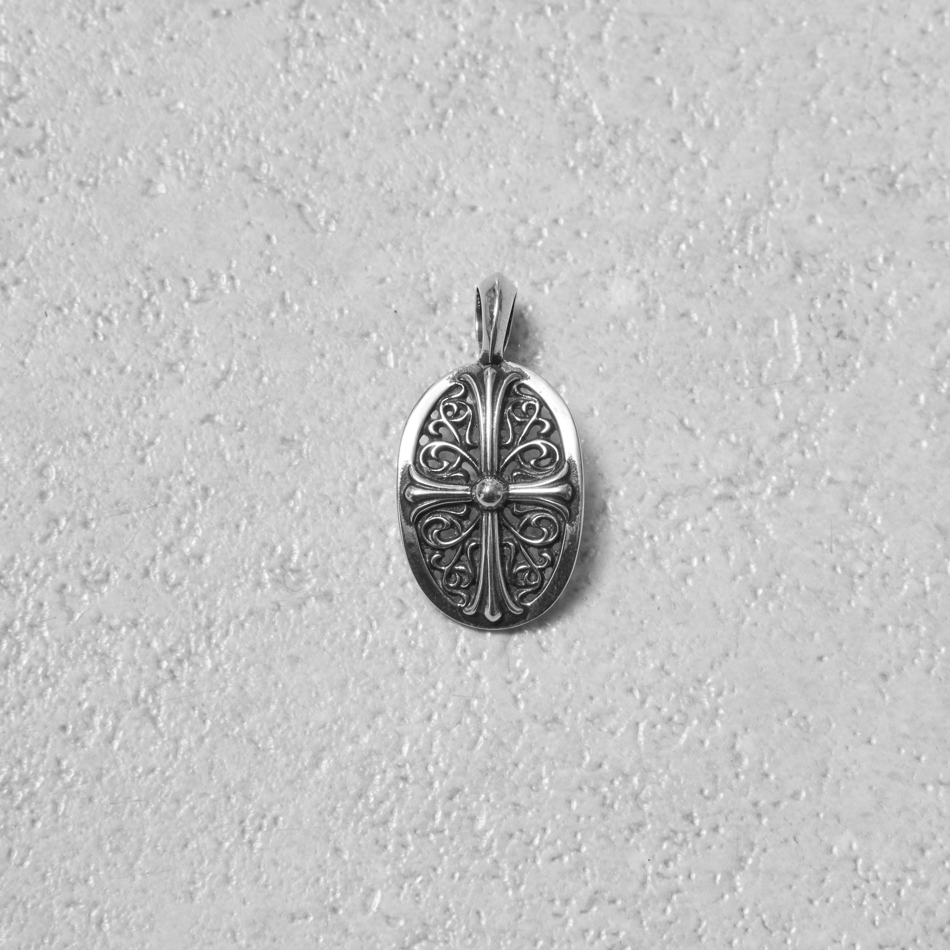 Chrome Hearts CHROME HEARTS Oval Cross Charm Size ONE SIZE - 1 Thumbnail