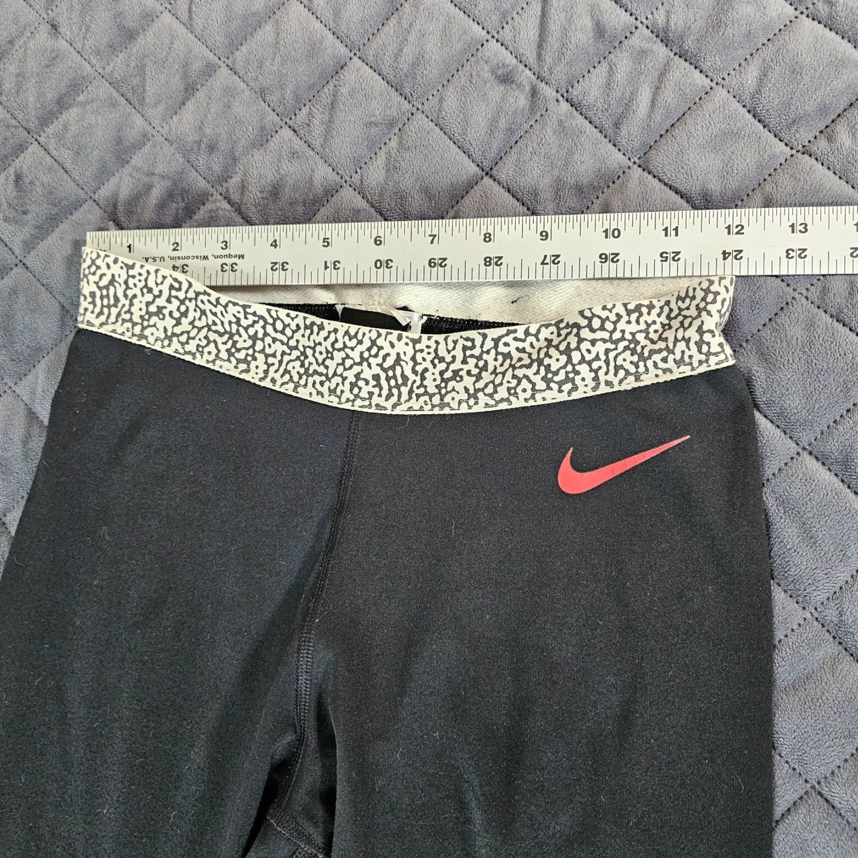 Nike Nike Pro Ankle Leggings XS Black Leopard w/ Pink Letters Training Waist Athletic Size 26" / US 2 / IT 38 - 5 Thumbnail
