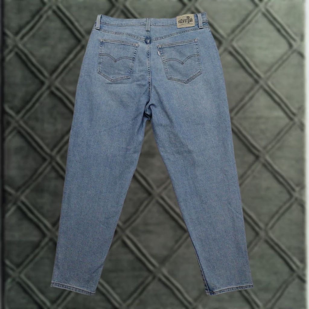 Levi's Levis Silvertab Jeans Womens Size 33 Mom Distressed Light Wash 33x29 Size 24" / US 00 / IT 34 - 1 Thumbnail
