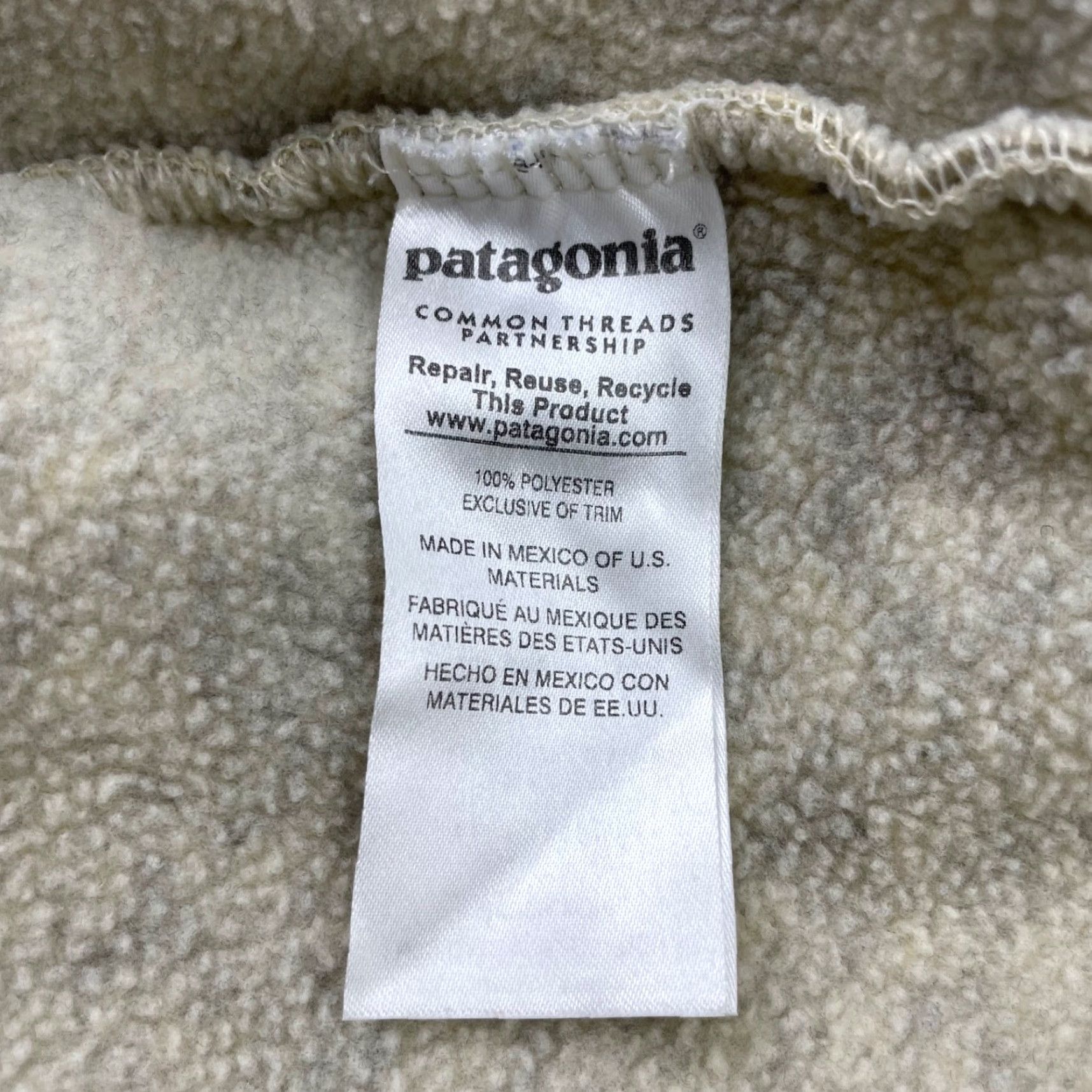 Patagonia VINTAGE Patagonia Synchilla Fleece T-Snap Pullover Jacket Beig e Oatmeal Large Mens Mock Neck Casual Pockets Logo Size US L / EU 52-54 / 3 - 4 Thumbnail