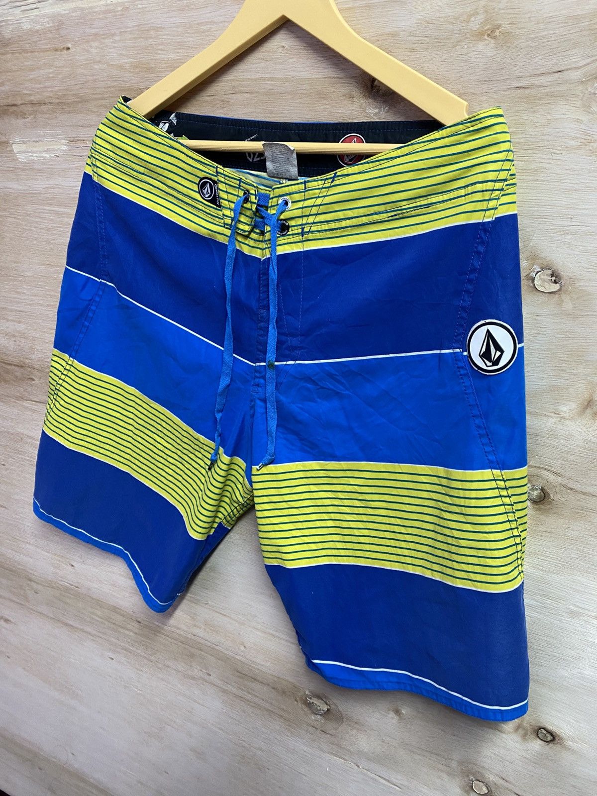 Volcom Volcom Striped Two Way Stretch Pure Function board shorts Size US 34 / EU 50 - 2 Thumbnail
