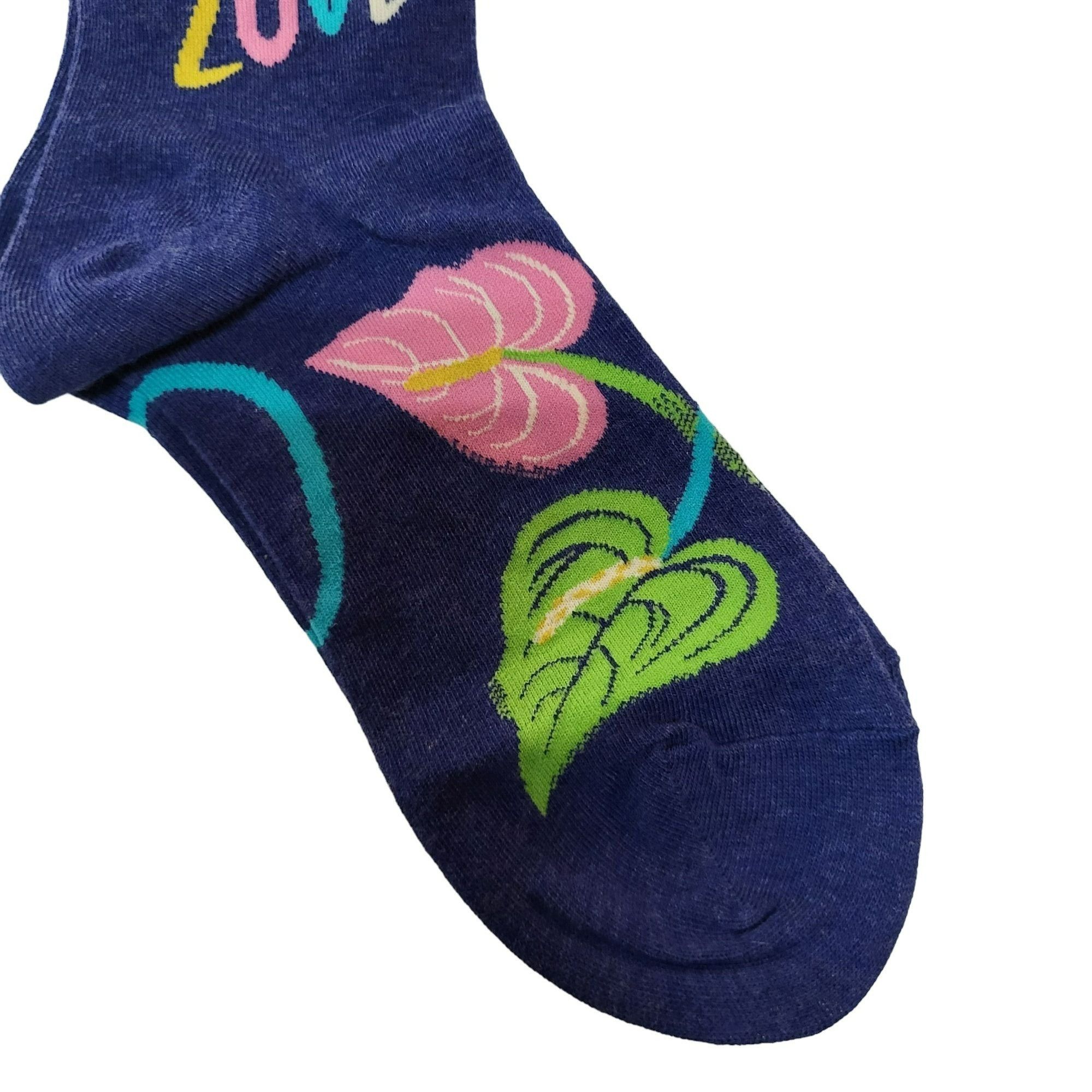 Other Blue Q Love Who You Love Crew Socks Women's Size 5-10 Blue Size ONE SIZE - 7 Thumbnail