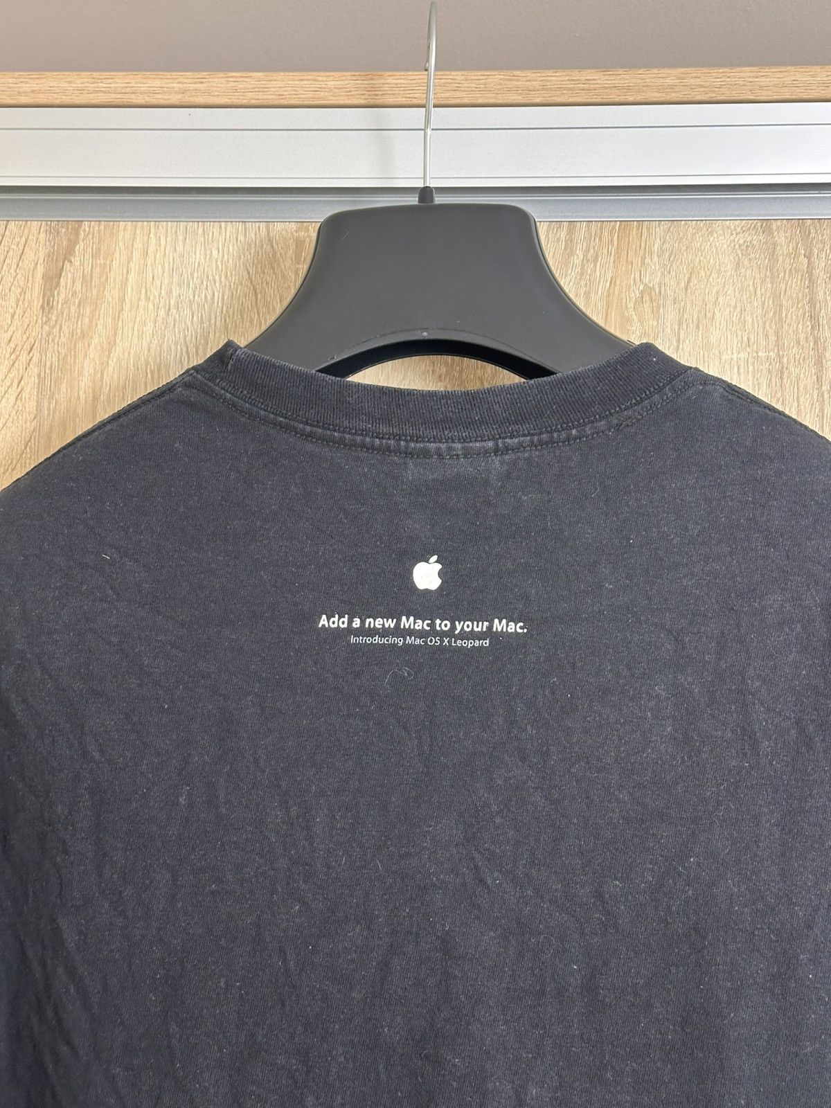 Apple 🔥 Apple Mac OS X Leopard Vintage iPhone T Shirt Macintosh Size US L / EU 52-54 / 3 - 7 Thumbnail
