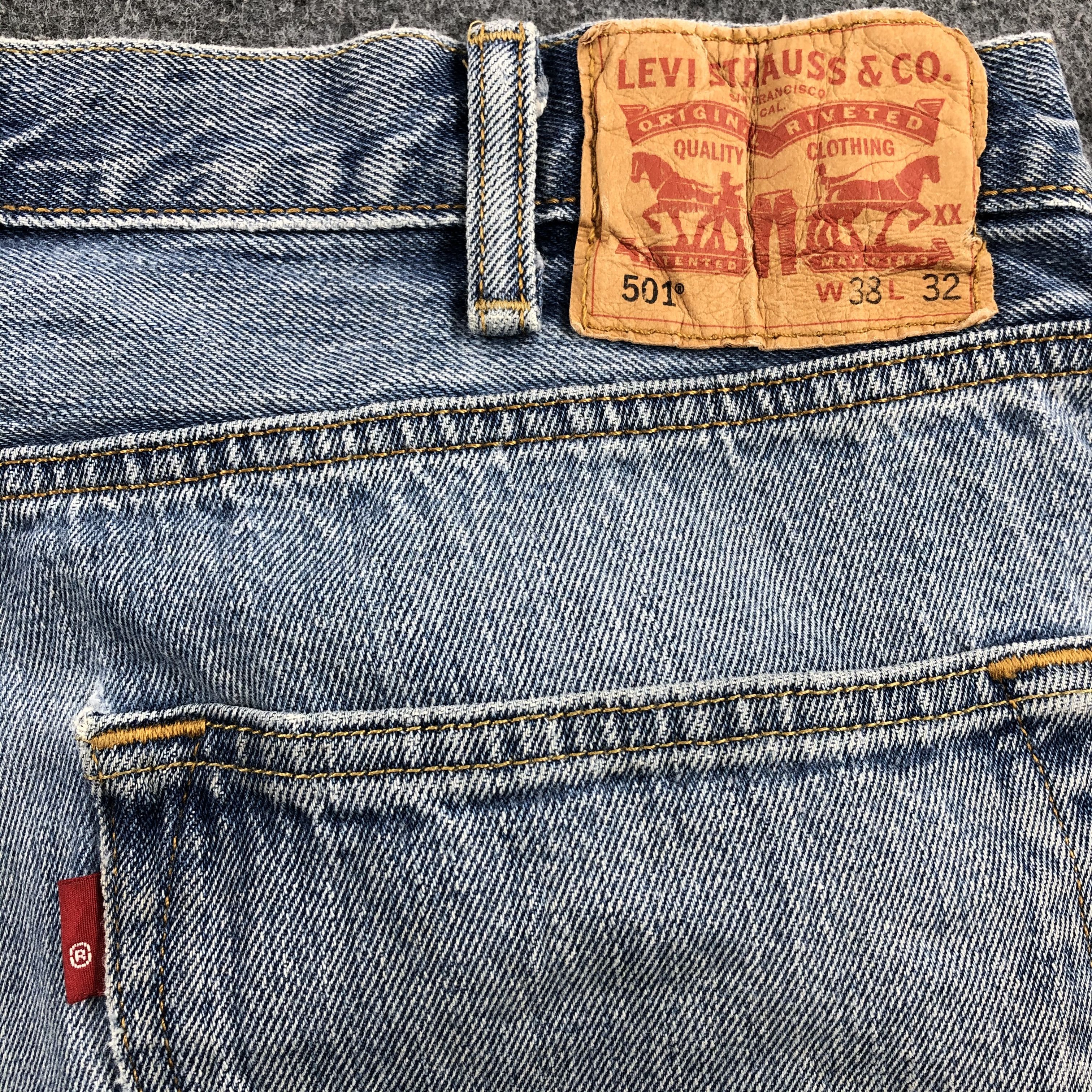 Levi's × Vintage Vintage Light Wash Levis 501 Jeans-JM1272 Size US 38 / EU 54 - 6 Thumbnail