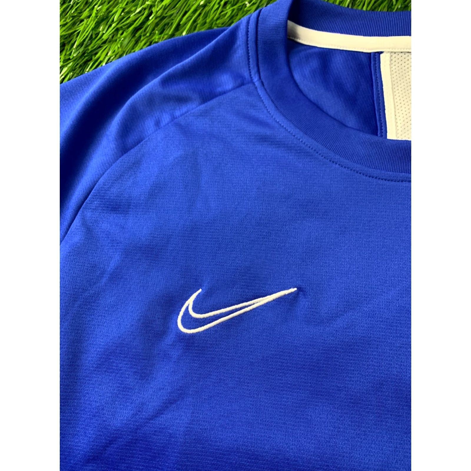 Nike Nike Dry Academy Dri-Fit Original 2020 Men Football Shirt Jersey XL Blue and White Football Nike Dri-FIT Mens Shirt XL Size US XL / EU 56 / 4 - 3 Thumbnail
