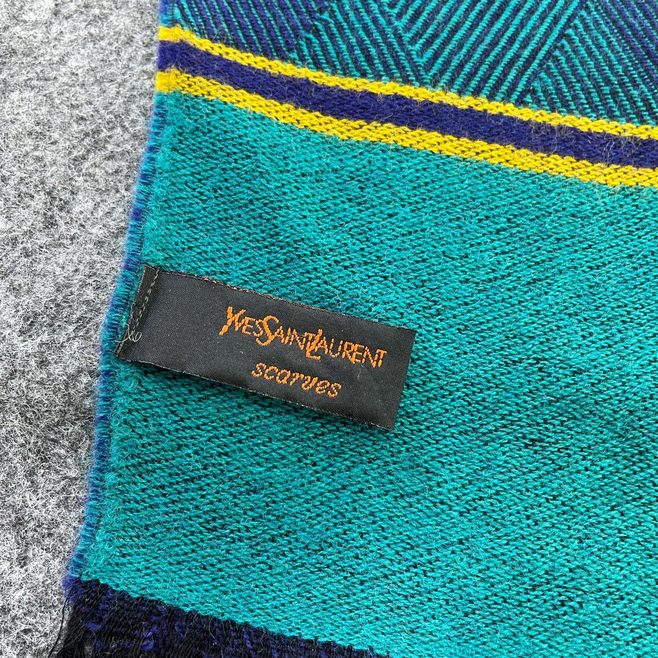 Vintage Yves Saint Laurent Scarf / Muffler / Neckwear T727 Size ONE SIZE - 8 Thumbnail