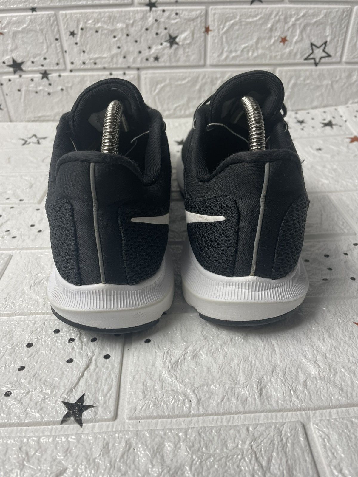 Nike Nike Quest 2 Black US10 UK9 EUR44 CM28 BR42 CM28 Running Size US 10 / EU 43 - 3 Thumbnail