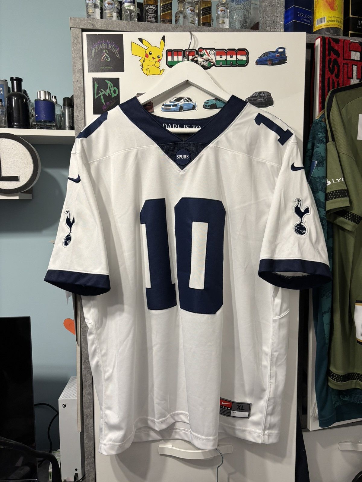 Nike Tottenham x NFL Kane 10 Size US XL / EU 56 / 4 - 2 Thumbnail