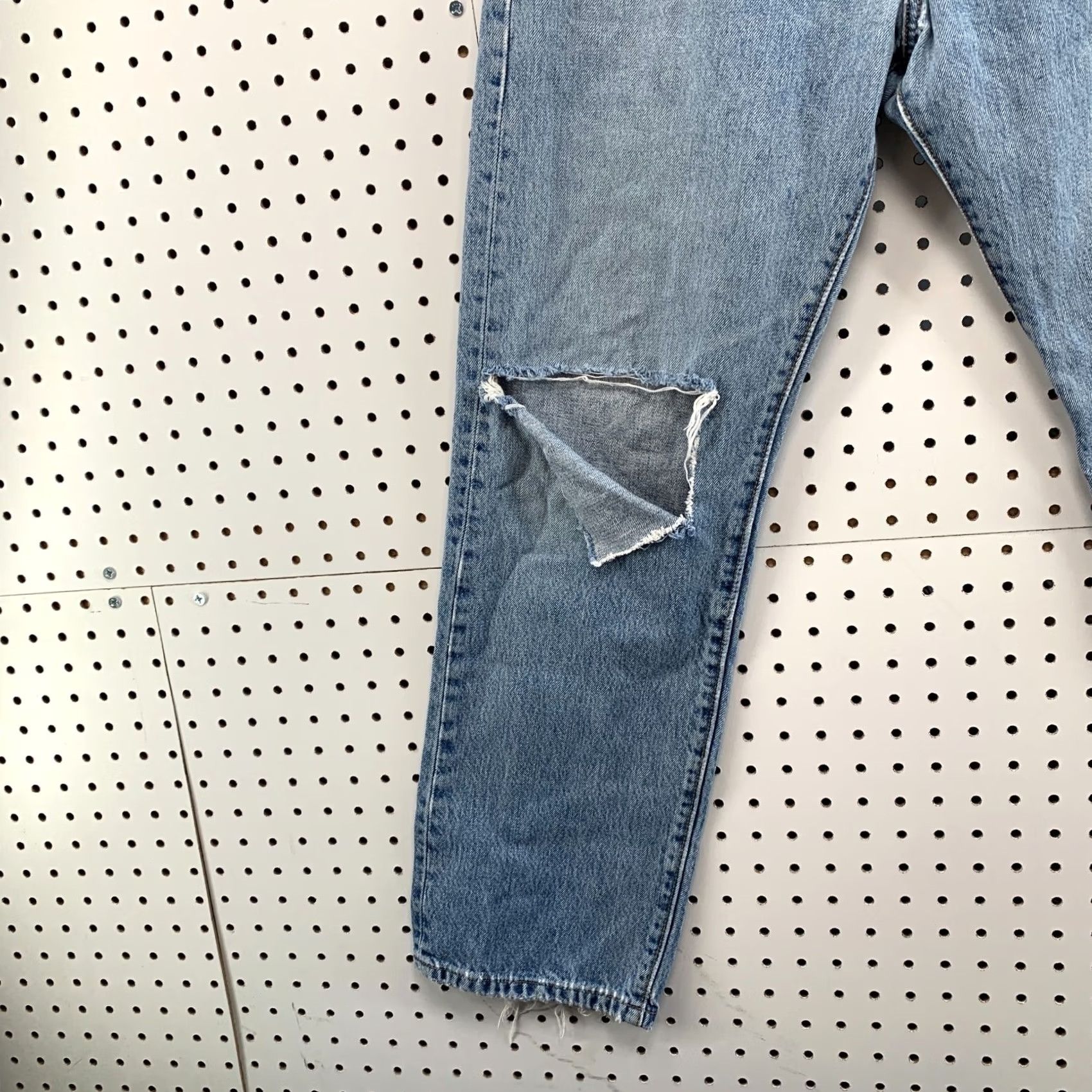 Levi's Vintage Levis 501 Jeans Mens Blue Denim Button FLy Size 33x30 Fits 32x28.5 Size US 33 - 4 Thumbnail