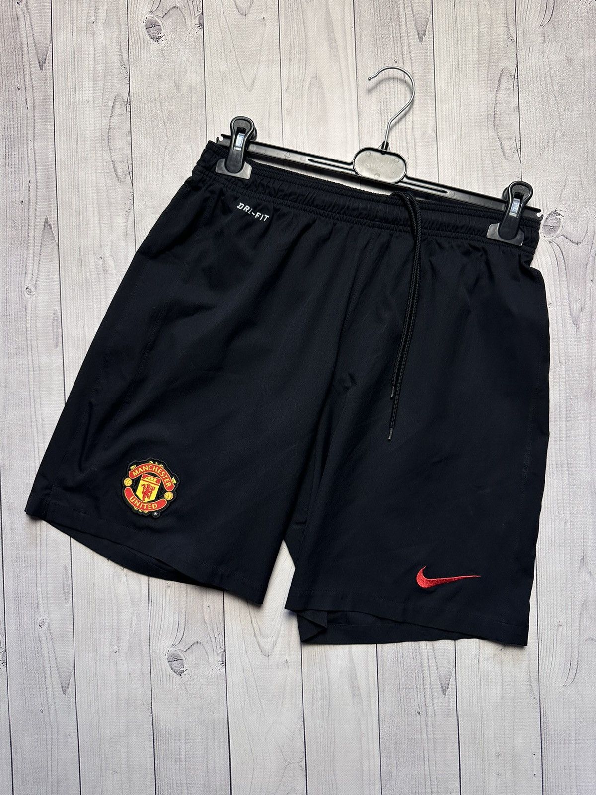 Nike × Vintage Vintage Nike Manchester United soccer shorts black size L Size US 34 / EU 50 - 1 Thumbnail