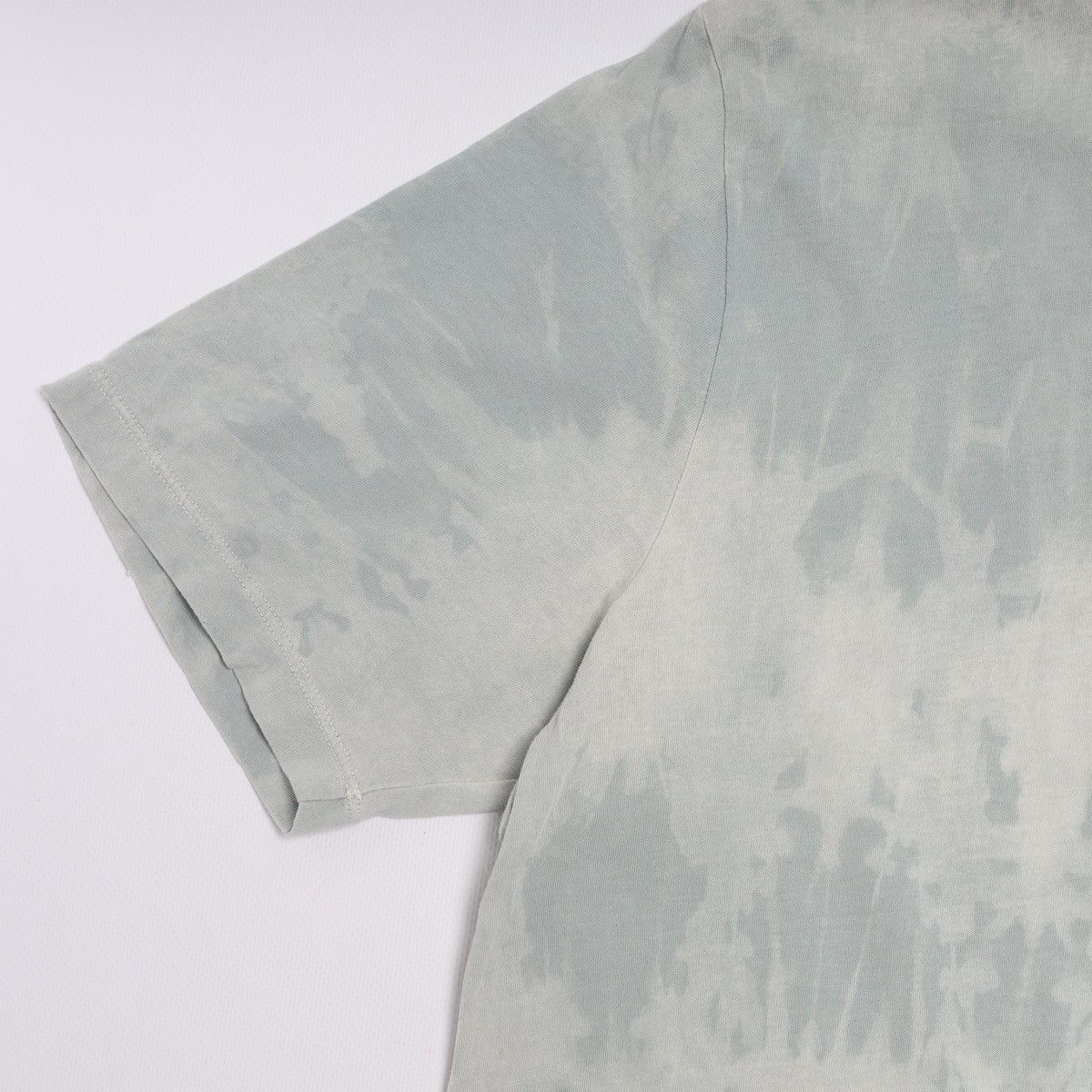 Saint Laurent Paris Saint Laurent Tie Dye Printed Tee T-shirt Blue Center Logo Size US L / EU 52-54 / 3 - 8 Thumbnail
