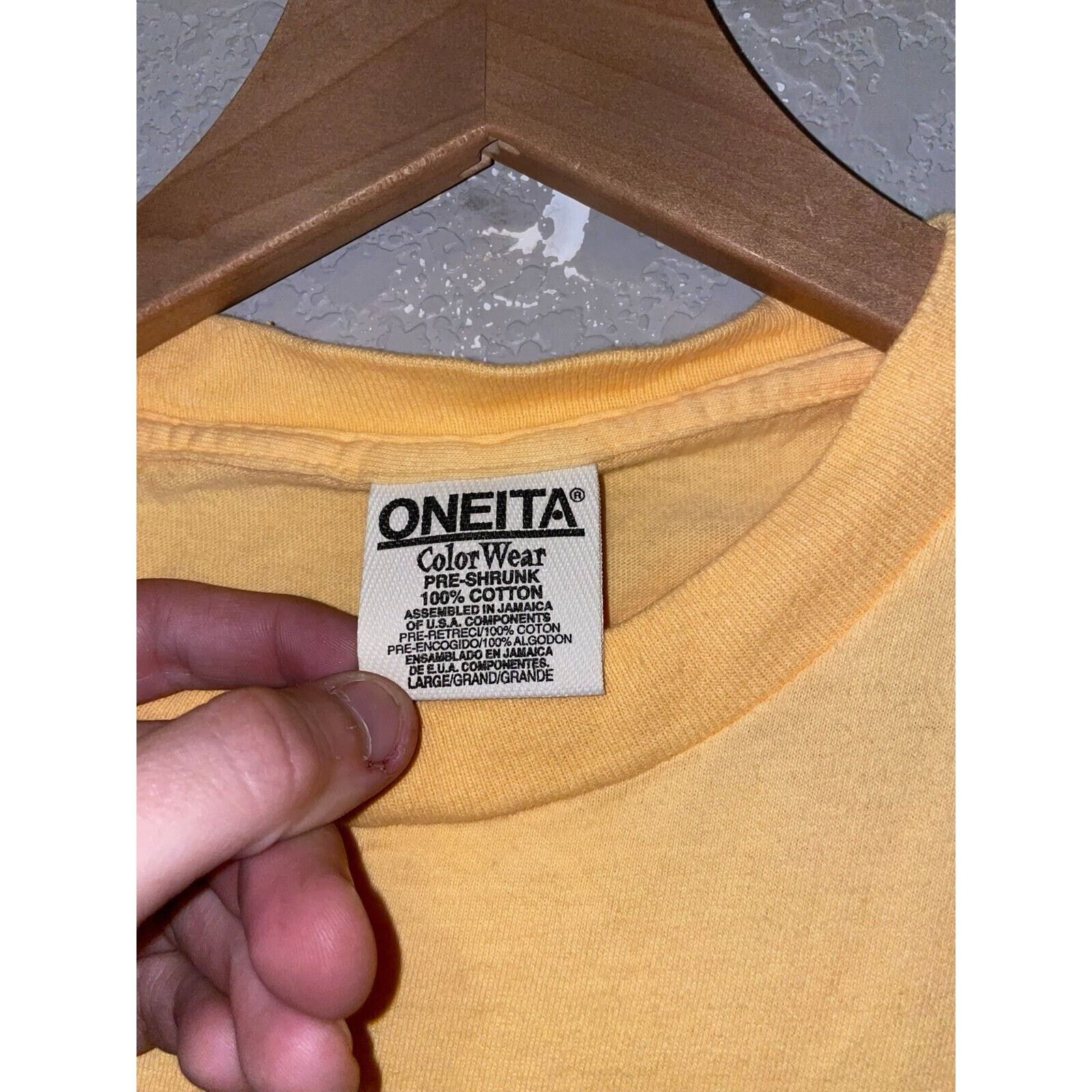 Vintage Vintage Montana Nature Shirt Moose Bear Animal Tee STAINED Size US L / EU 52-54 / 3 - 9 Thumbnail