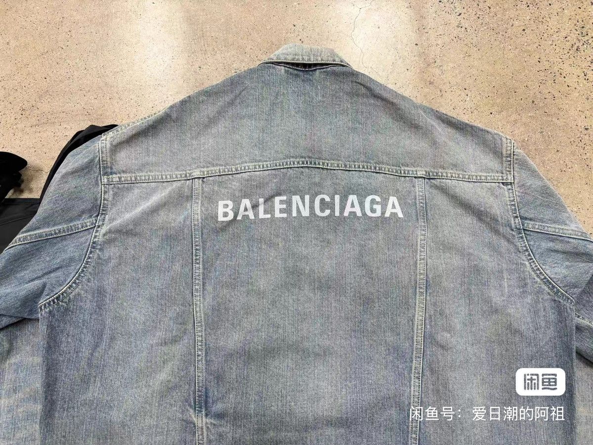 Balenciaga Balenciaga 3m Logo Denim Jacket，size L Size US L / EU 52-54 / 3 - 8 Thumbnail
