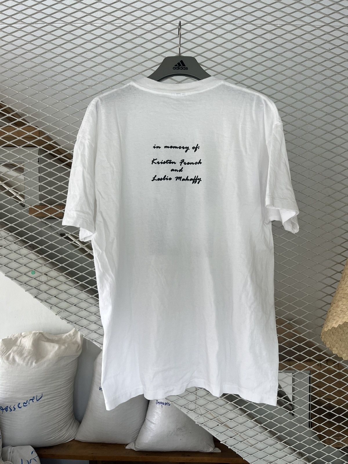 Vintage Vintage LINDA EVANGELISTA model Photo 90’s T-shirt Size US XL / EU 56 / 4 - 3 Thumbnail