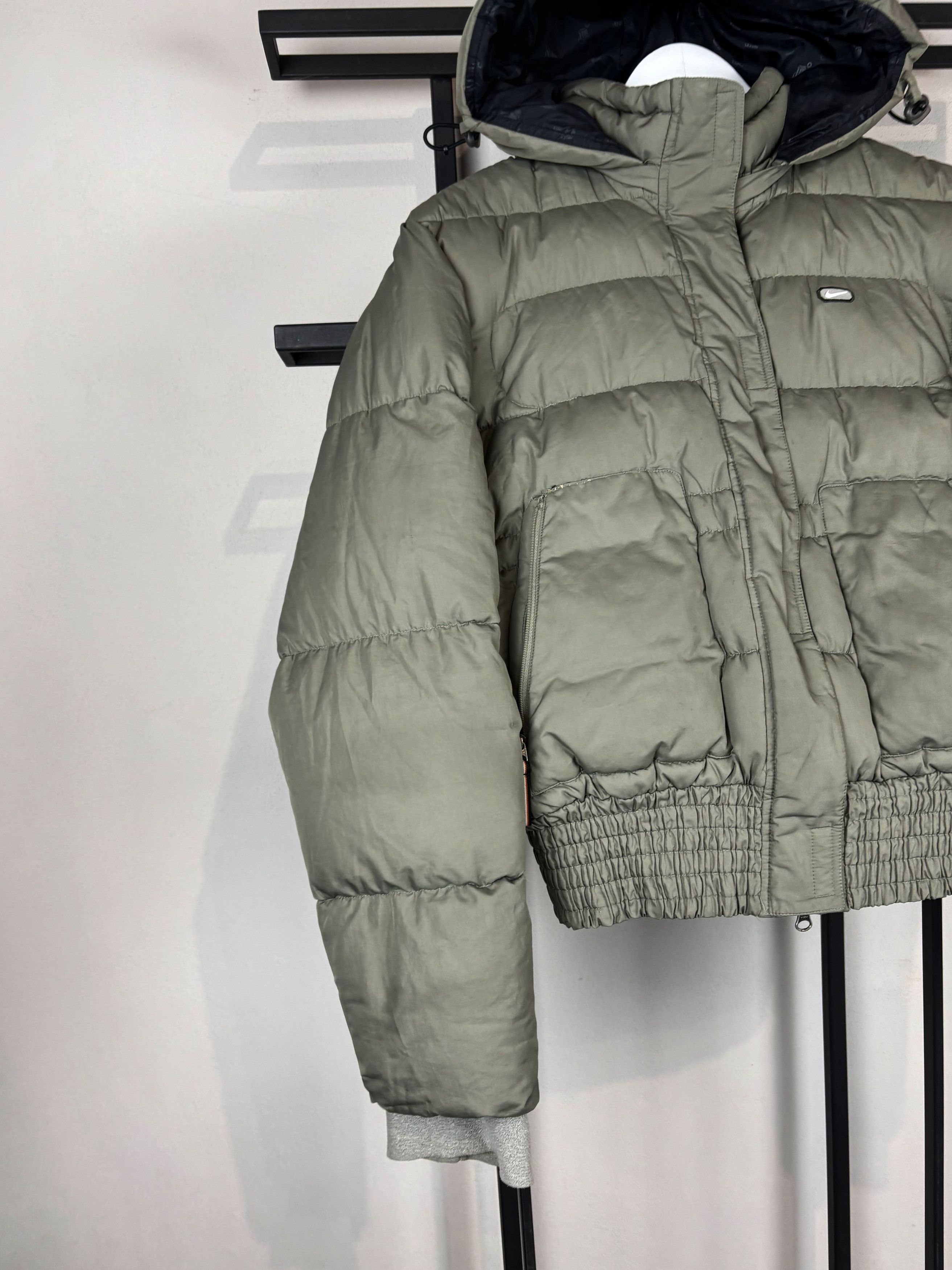 Nike Vintage Cropped Puffer Jacket Y2K Streetwear Style Size US M / EU 48-50 / 2 - 2 Thumbnail