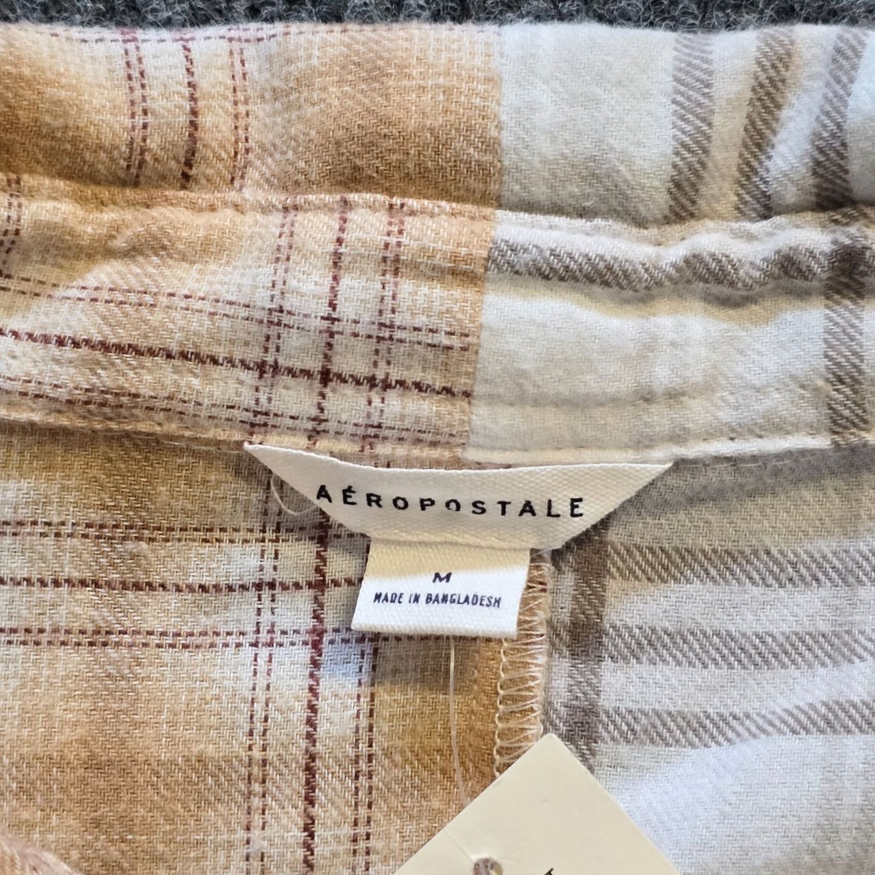 Aeropostale Aeropostale Top Women Medium Beige Tan Plaid Flannel Cropped Button Up Shirt Size M / US 6-8 / IT 42-44 - 3 Thumbnail
