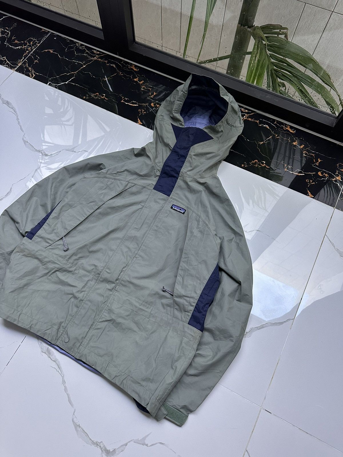 Patagonia × Vintage PATAGONIA VINTAGE BASIC LOGO WATERPROOF LIGHT JACKET Size US L / EU 52-54 / 3 - 3 Thumbnail