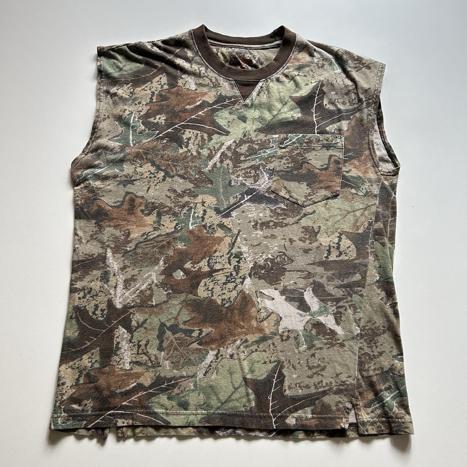 Realtree Vintage Realtree Camo Pocket T Shirt Sleeveless Medium Y2K Size US M / EU 48-50 / 2 - 1 Thumbnail