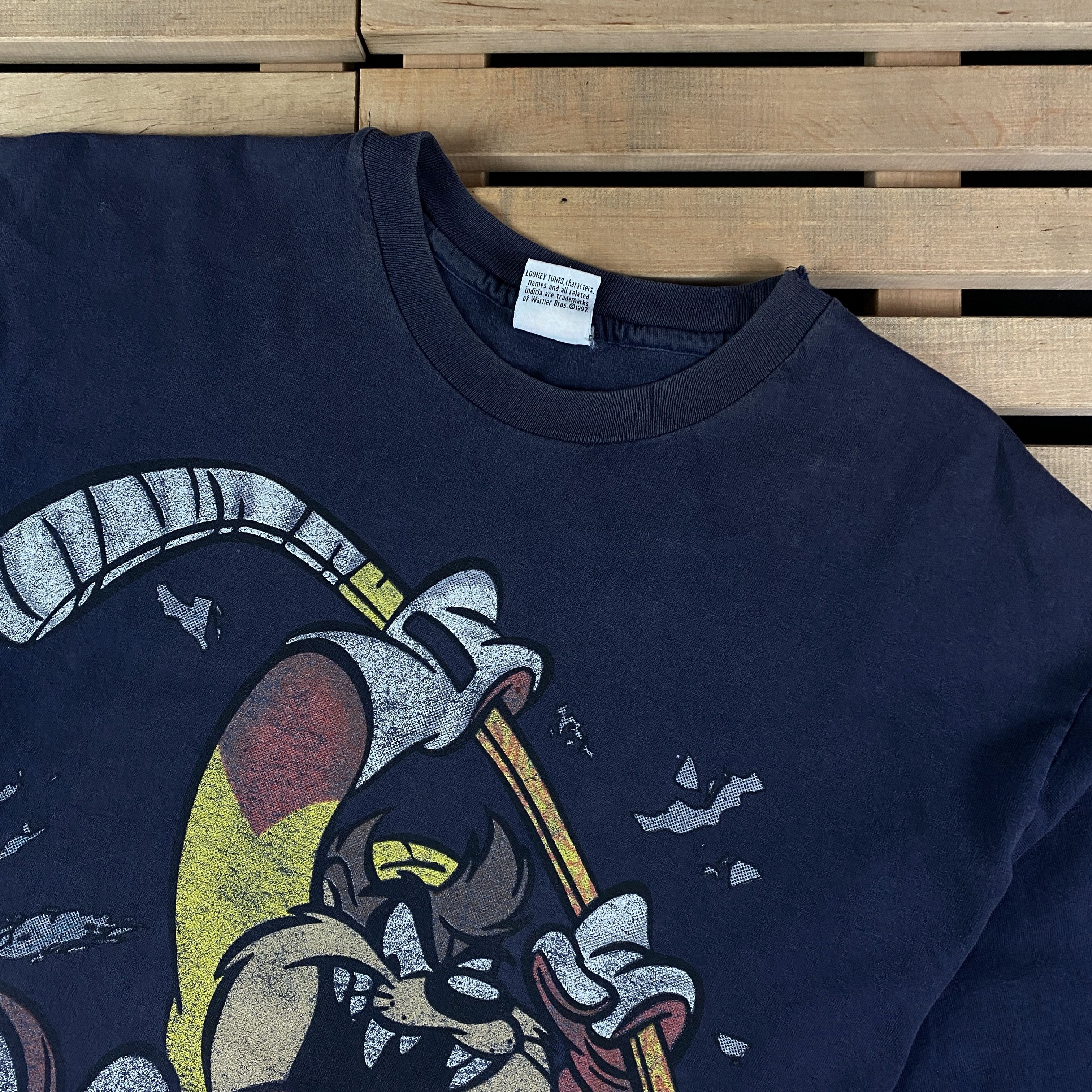 Vintage Mens Vintage T-Shirt Looney Tunes Taz Hokey Size XL Size US XL / EU 56 / 4 - 2 Thumbnail