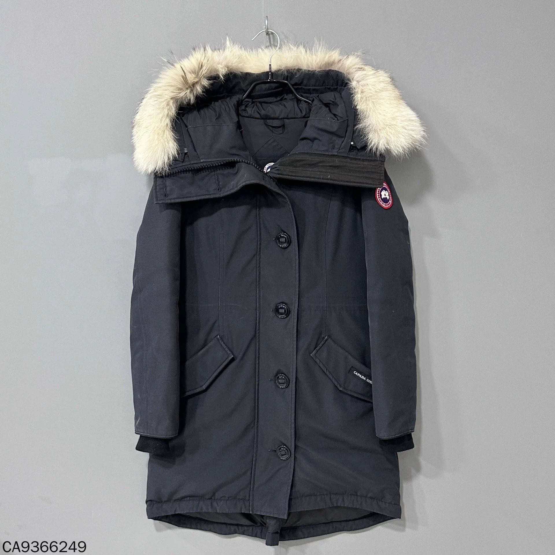 Canada Goose Canada Goose black mid-length fur trim down parka XS Size XS / US 0-2 / IT 36-38 - 1 Thumbnail