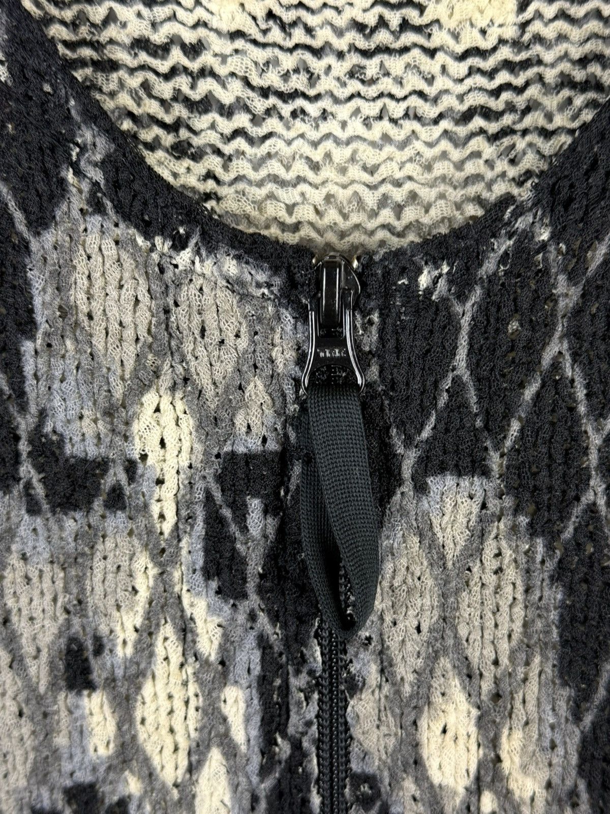 Jean Paul Gaultier 90s Jean Paul Gaultier Kiss Femme Printed Mesh Knit Cardigan Size M / US 6-8 / IT 42-44 - 5 Thumbnail