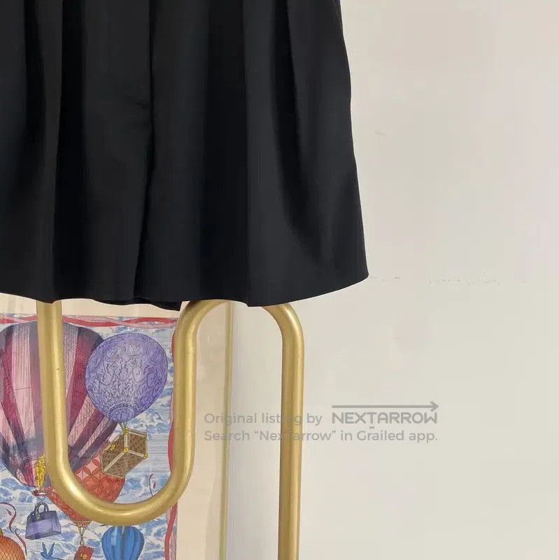 Miu Miu Miu Miu Black Wool Summer Shorts . Size 23" - 4 Thumbnail