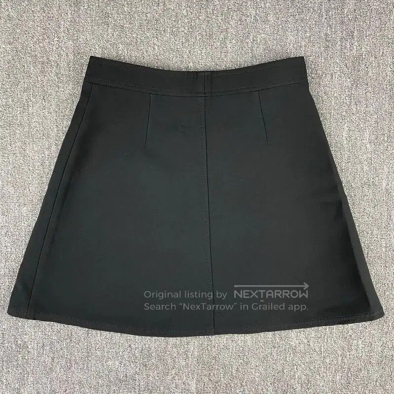 Louis Vuitton Louis Vuitton Black Wool Women's Skirt . Size 24" / US 00 / IT 34 - 2 Thumbnail