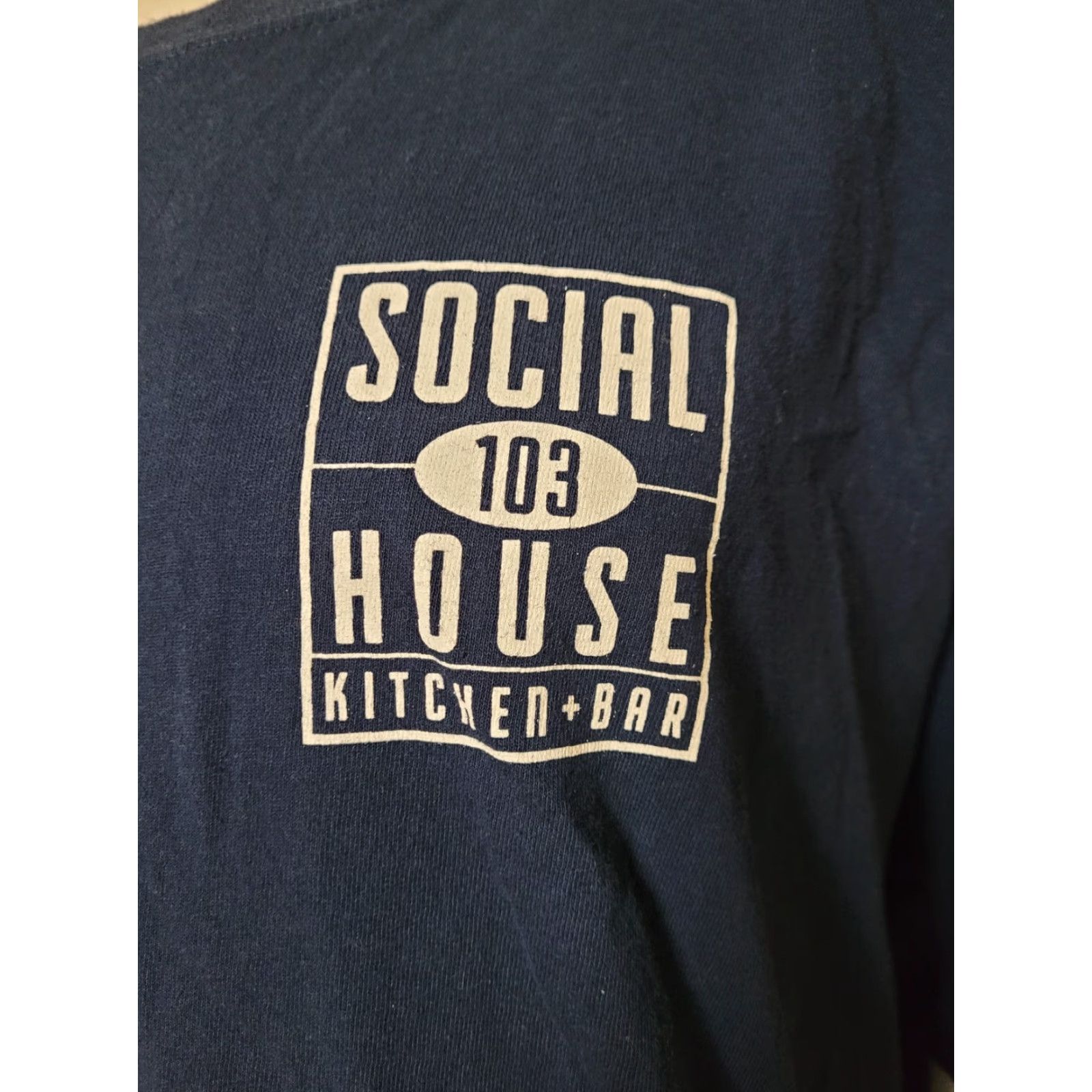 Gildan VINTAGE Social House 103 T Shirt 4XL XXXXL Blue 100% Cotton Gildan Men Crew Neck Short Sleeve Graphic Tee Beer Bar Restaurants Food Dundee MI Size US XXL / EU 58 / 5 - 2 Thumbnail