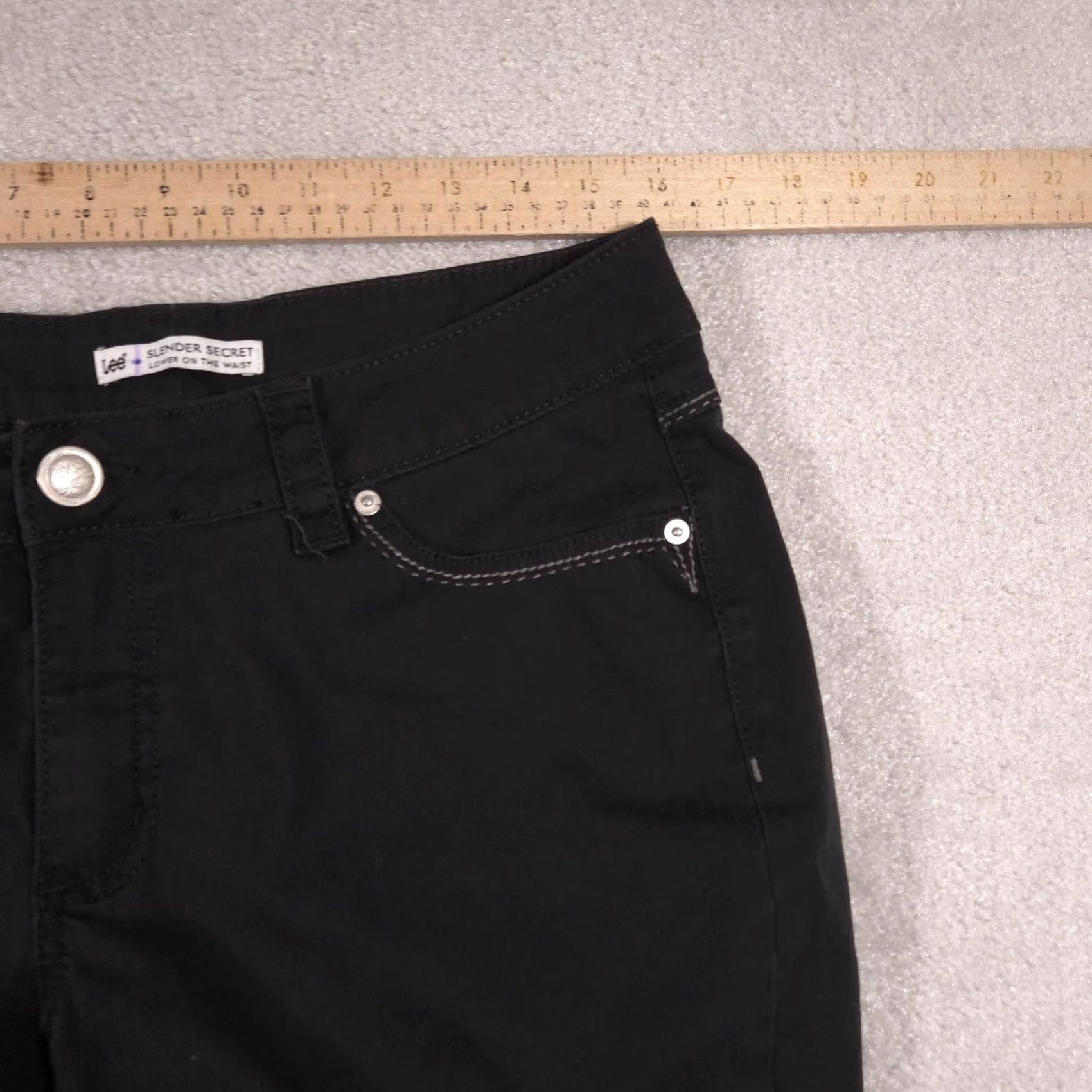 Lee Lee Capri Jeans Womens 12 Black Dark Wash Mid Rise Slim Stretch Capri Jeans Lee Slender Secret Womens 12 Black Dark Wash Mid Rise Slim Stretch Size 34" / US 12 / IT 48 - 7 Thumbnail