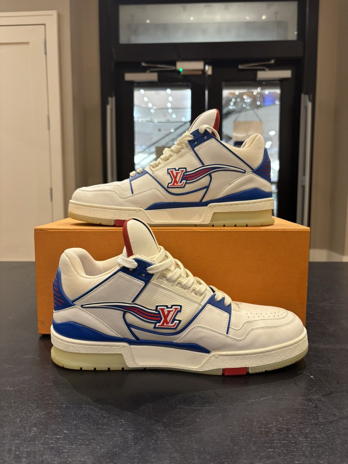 Louis Vuitton Louis Vuitton Trainer Red White Blue Size US 8.5 / EU 41-42 - 2 Thumbnail