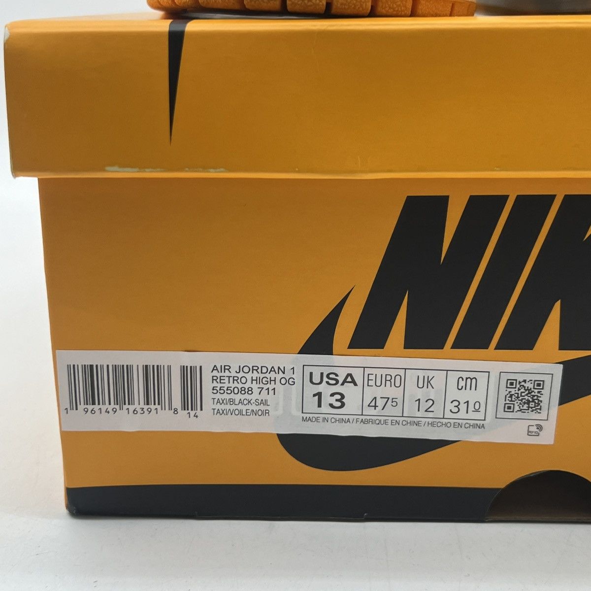 Nike Air Jordan 1 high yellow toe Size US 13 / EU 46 - 6 Thumbnail