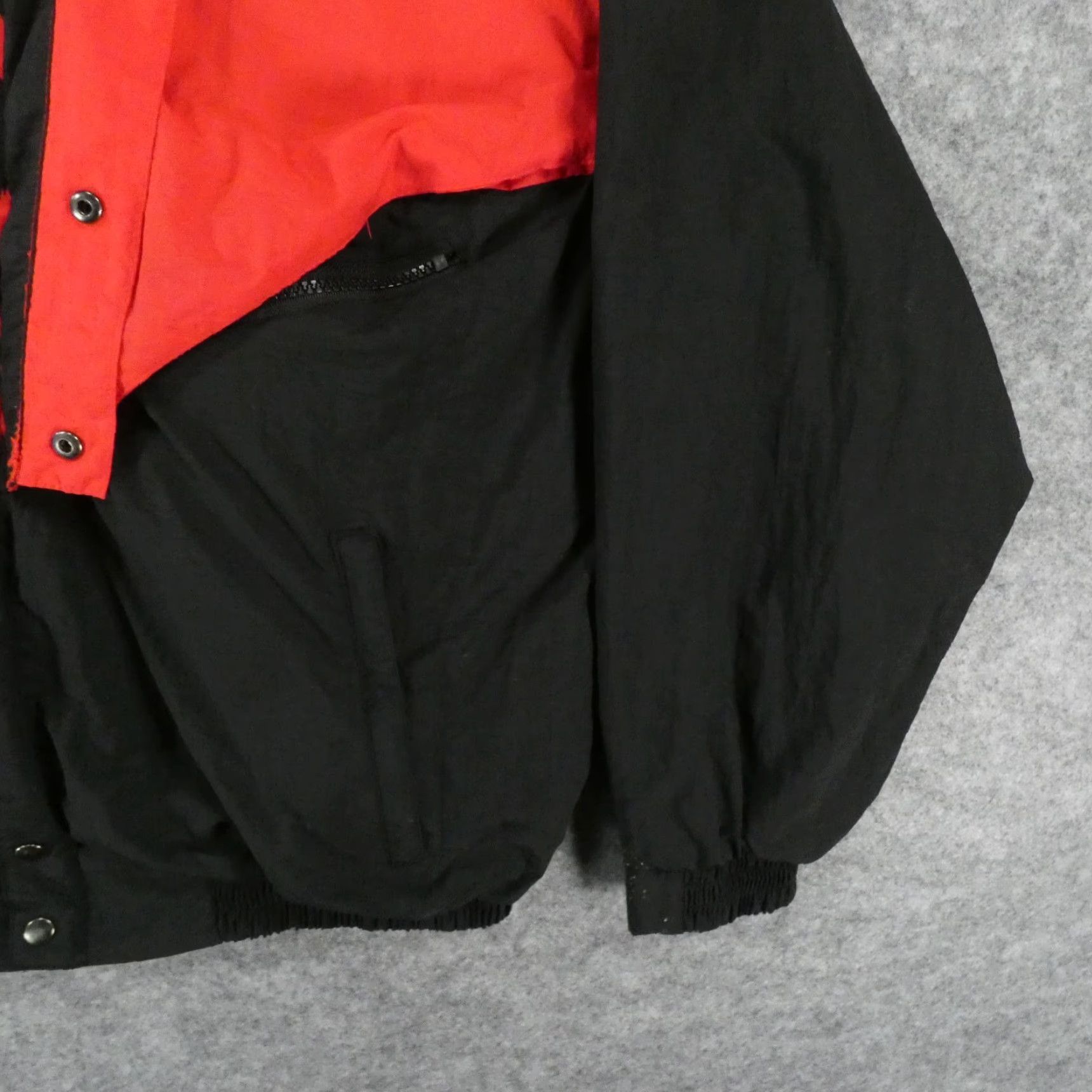 Vintage Vintage Winston Cigarette Jacket Mens Large Black Red Lined Full Zip Size US L / EU 52-54 / 3 - 5 Thumbnail