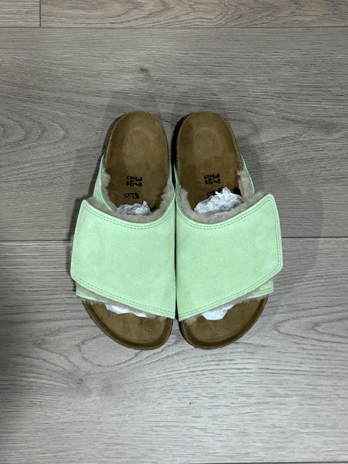 Birkenstock × Stussy Stussy x Birkenstock Solana Shearling Slide Washed Green Size US 6.5 / IT 36.5 - 6 Thumbnail